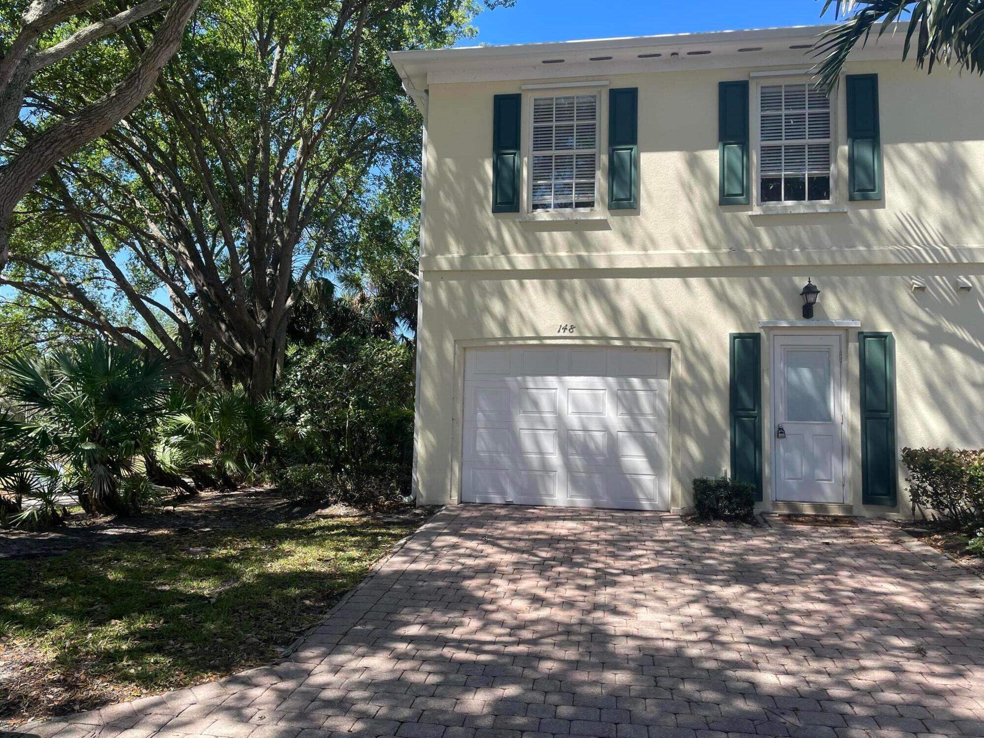 Charleston Court at Abaco - Residential Lease