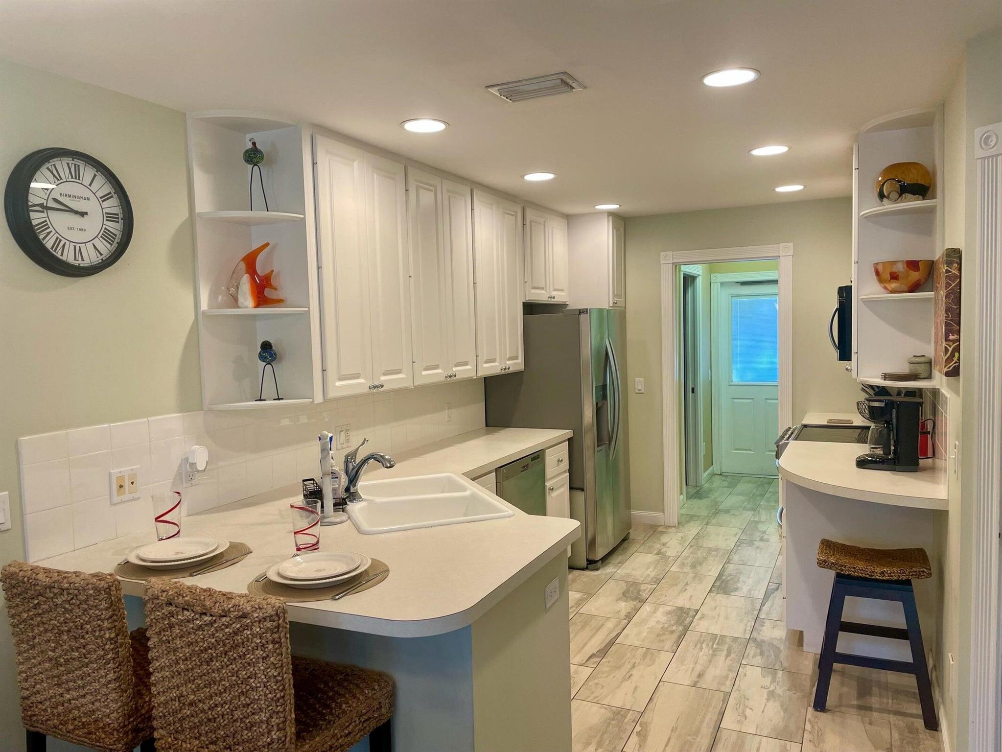 Charleston Court at Abaco - Residential Lease