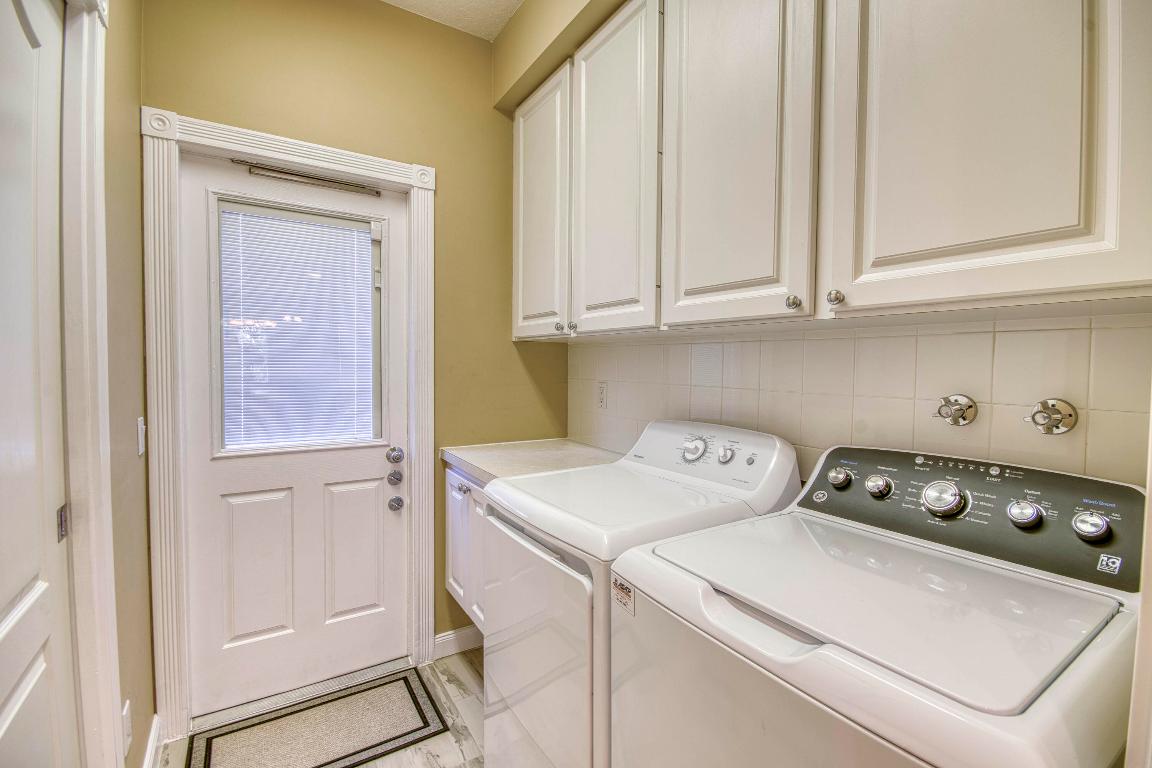 Charleston Court at Abacoa - Residential Lease