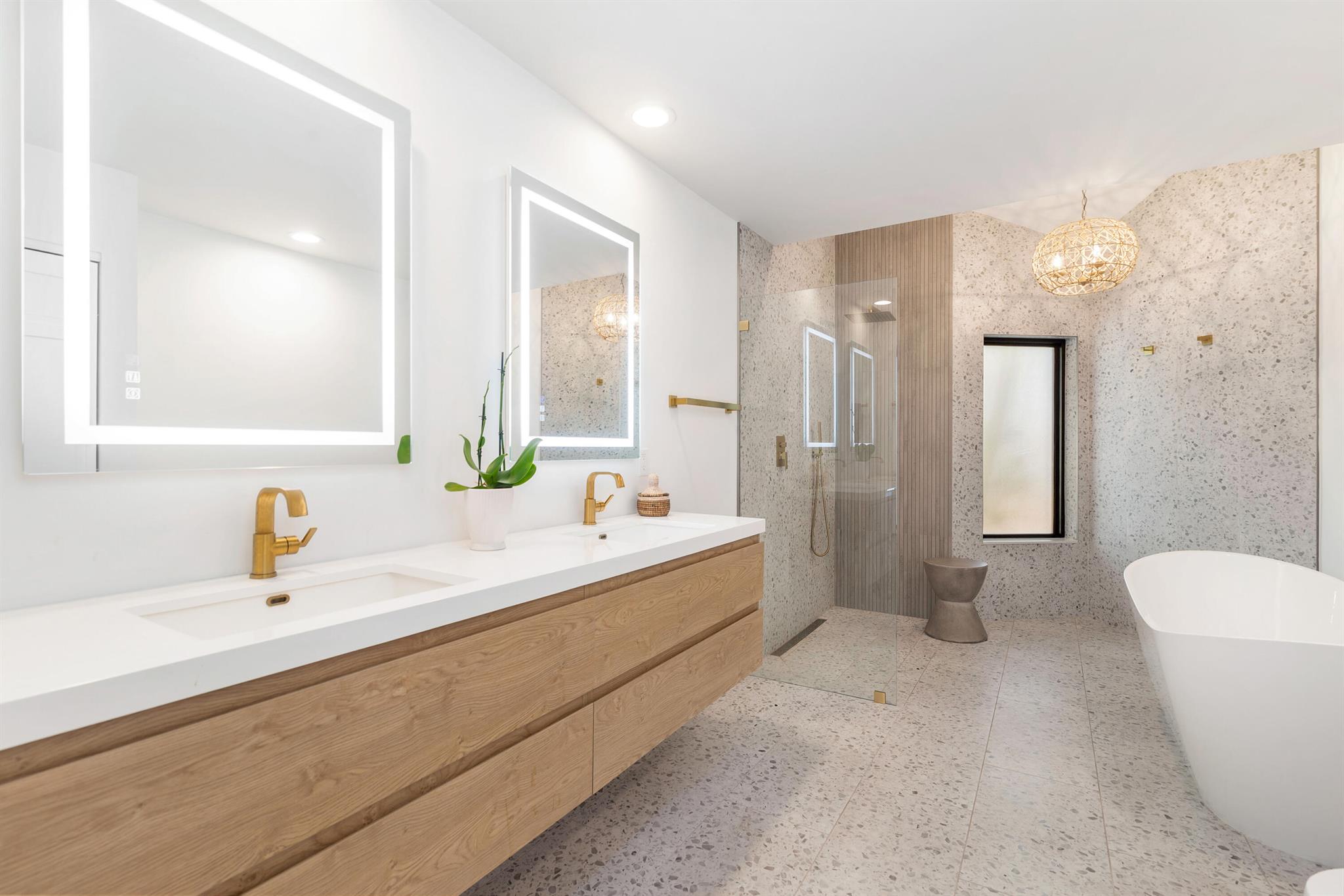 WINDSOR WAY 1 - Residential