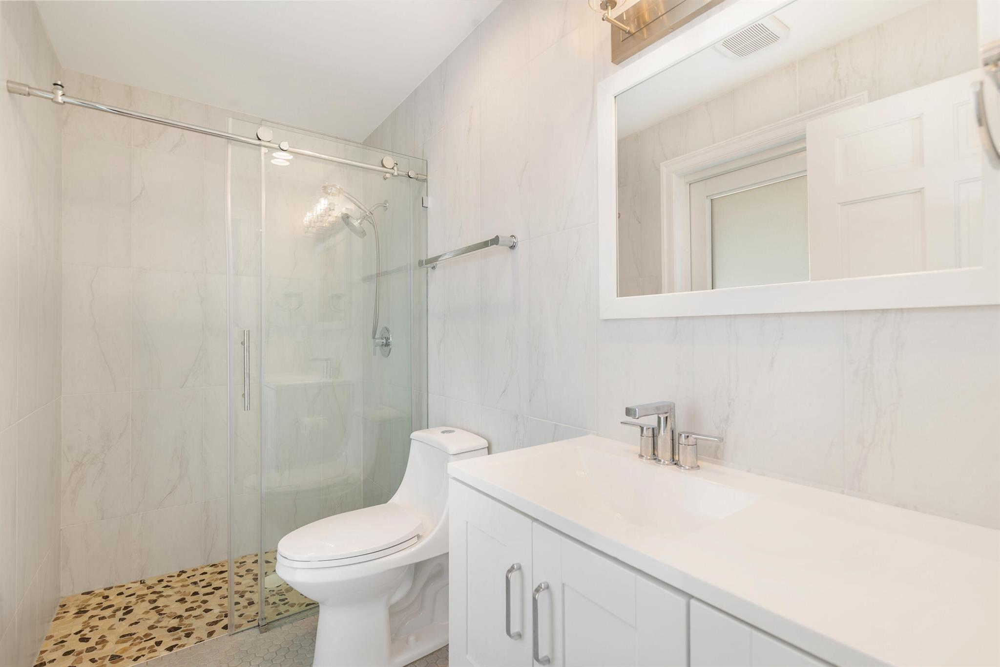 WINDSOR WAY 1 - Residential