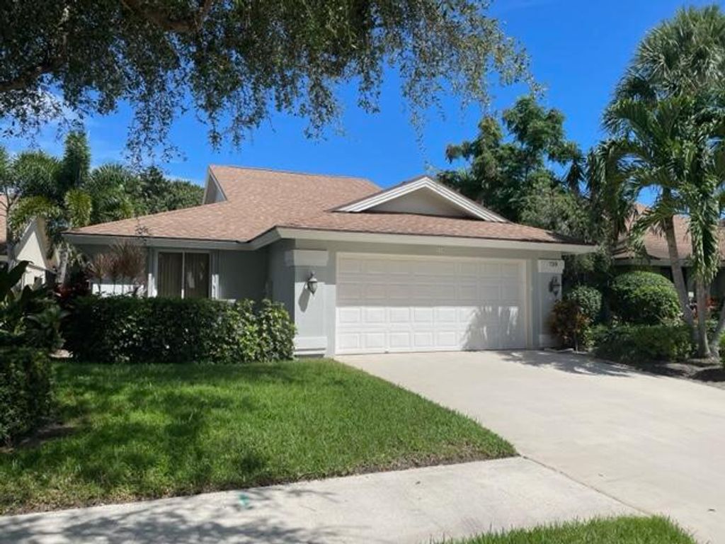 Photo of 139 Sand Pine Drive, Jupiter, FL 33477 (MLS # R10958255)