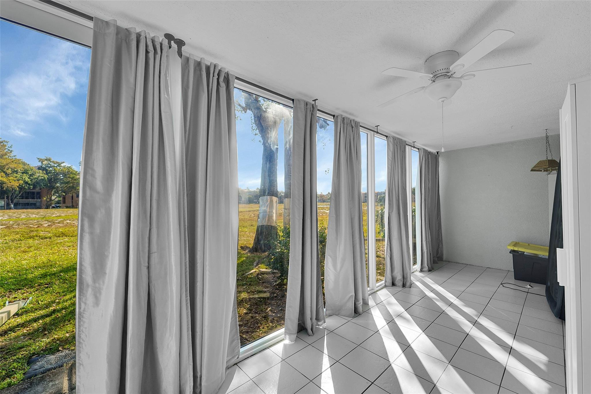 Palm Lakes Condominium - Residential