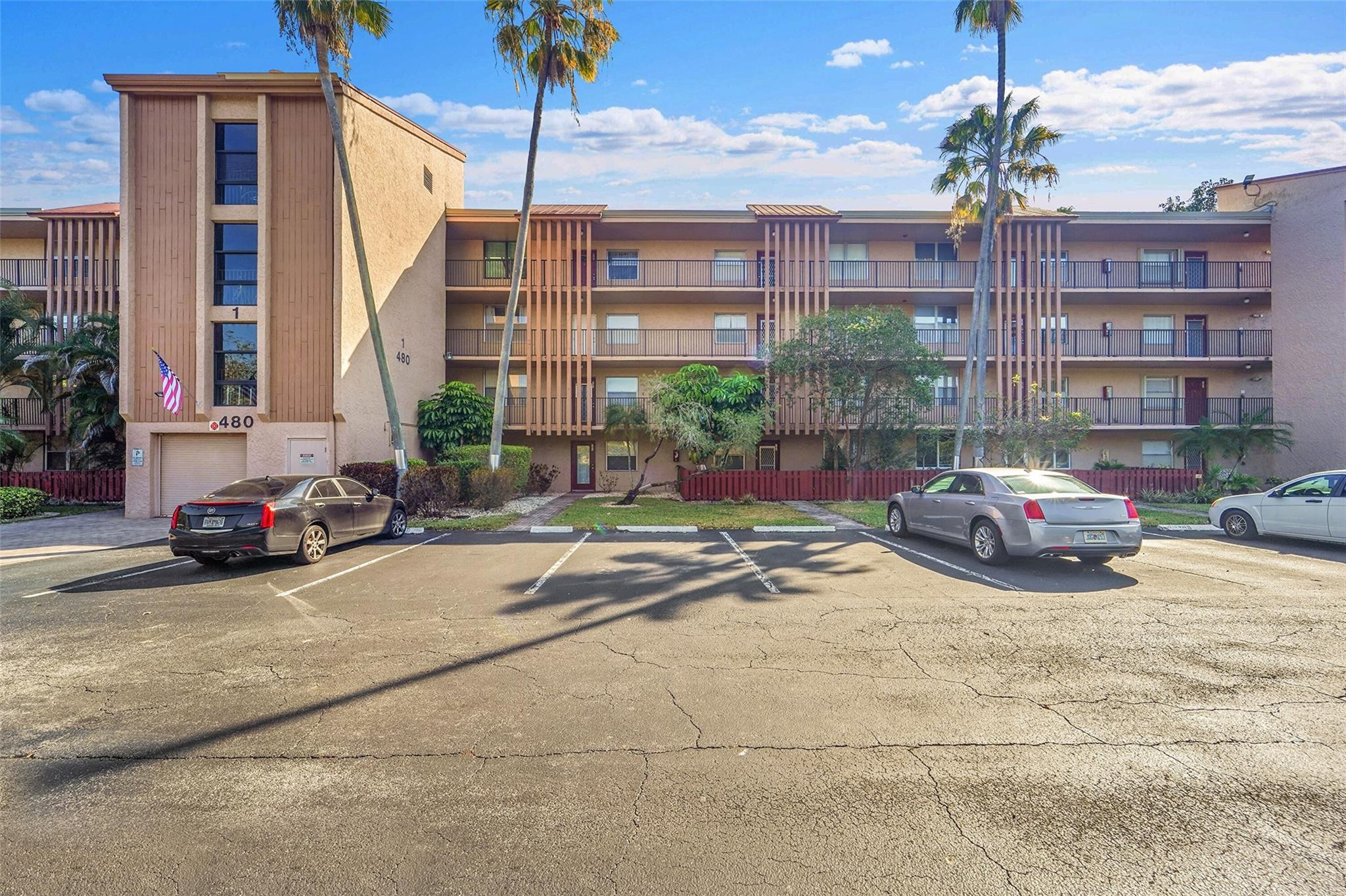 Palm Lakes Condominium - Residential