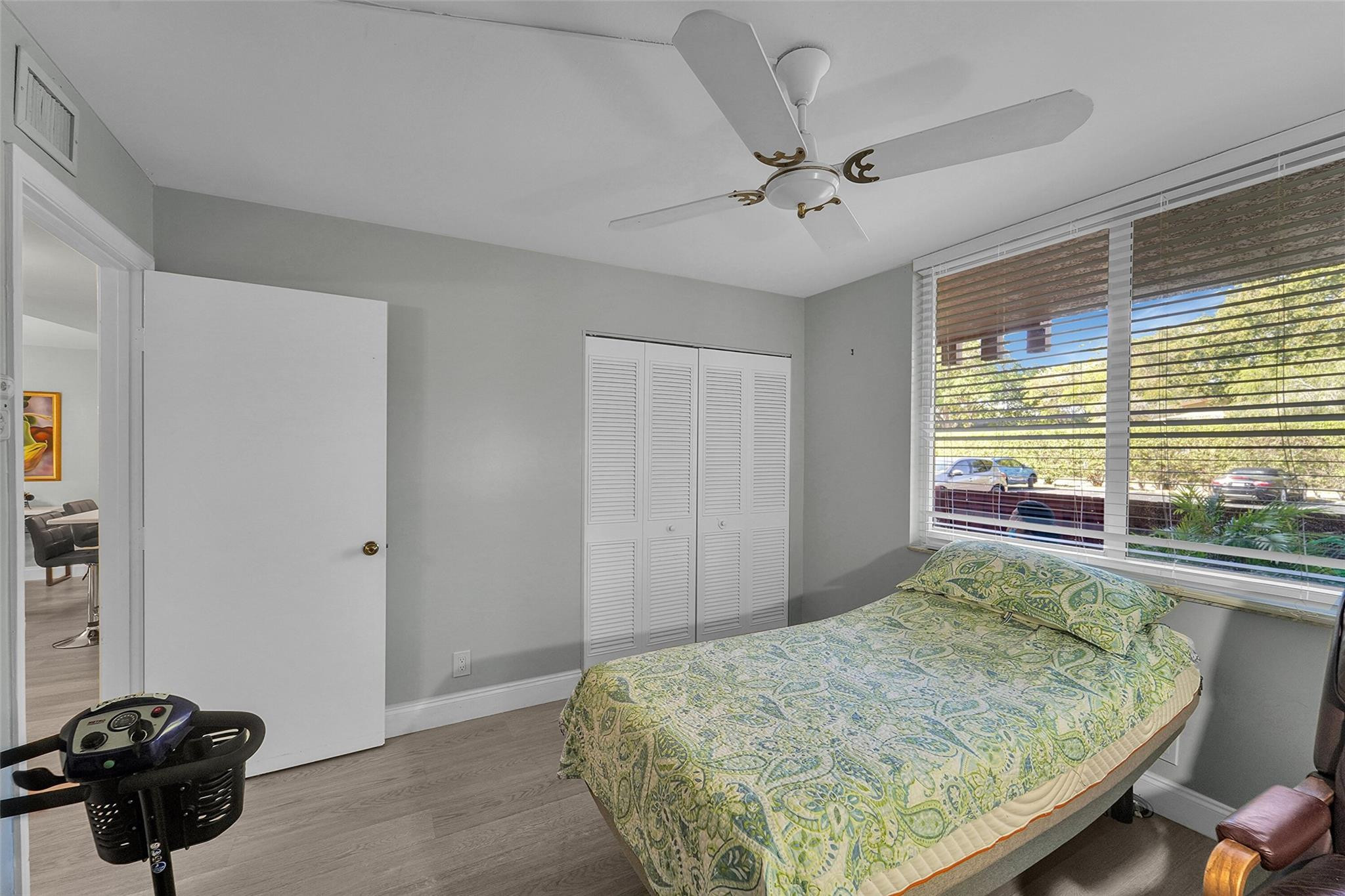 Palm Lakes Condominium - Residential