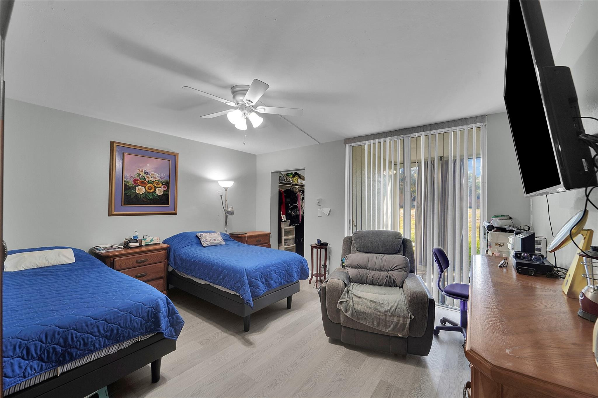 Palm Lakes Condominium - Residential