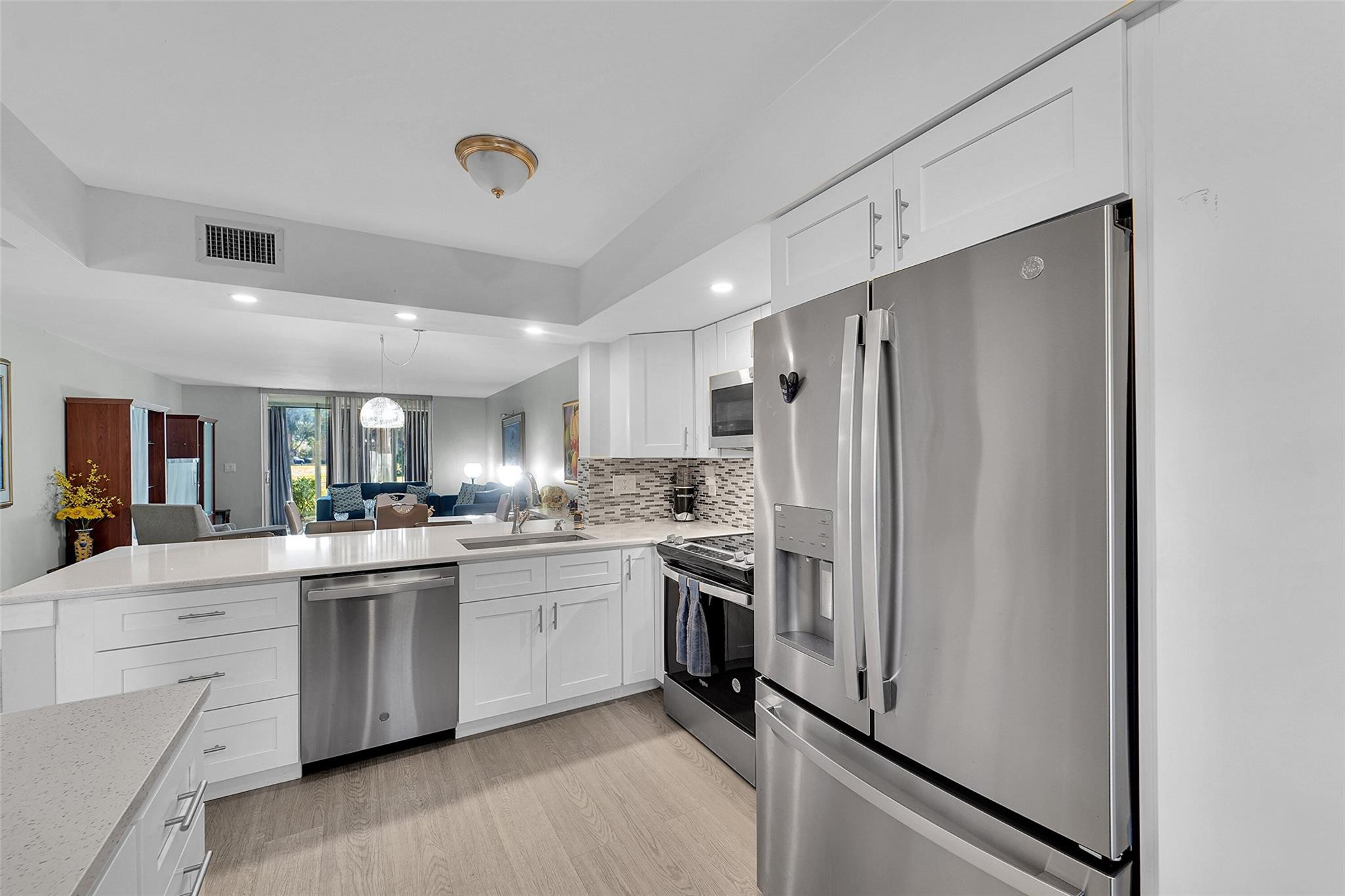 Palm Lakes Condominium - Residential