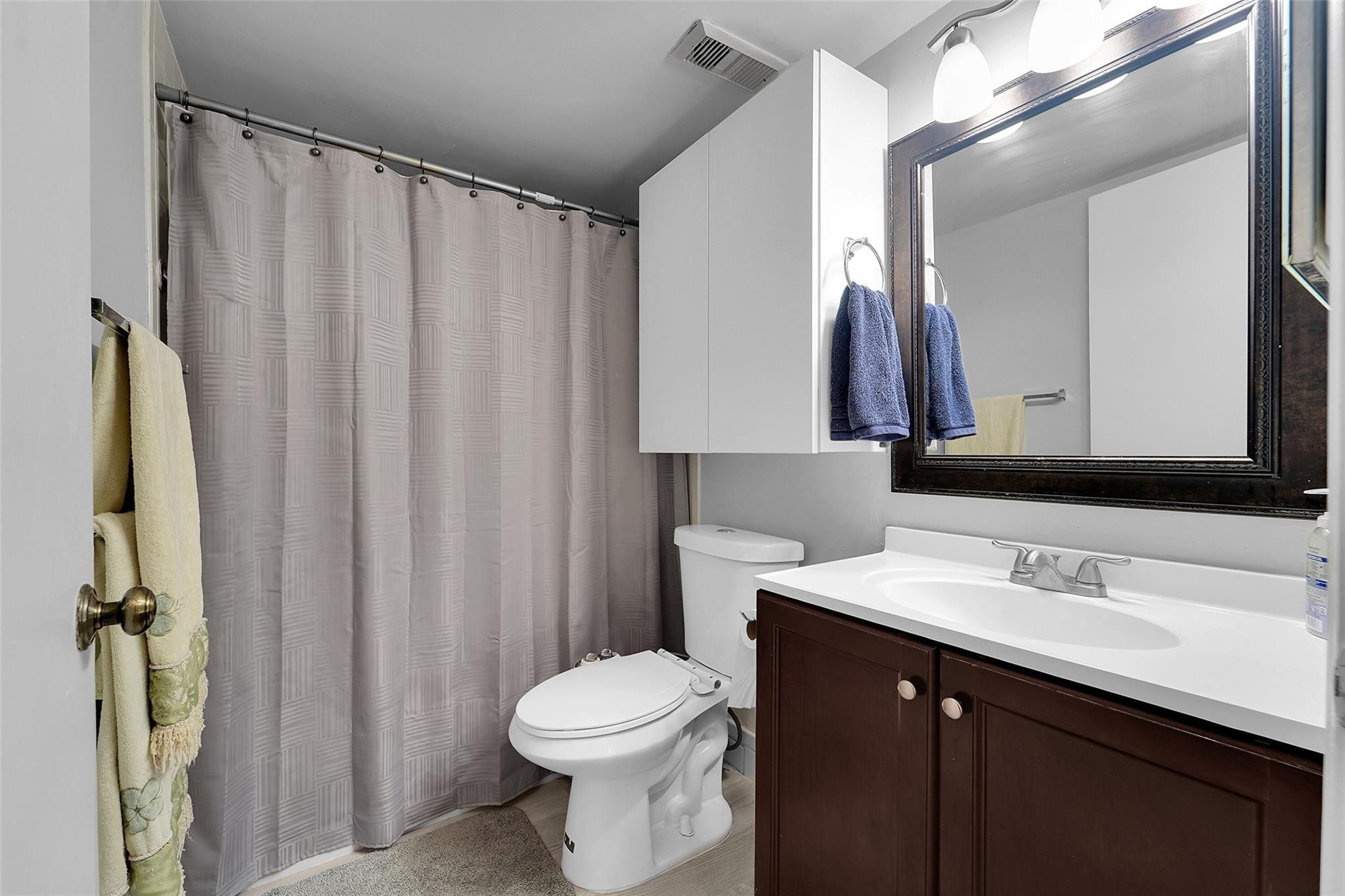 Palm Lakes Condominium - Residential