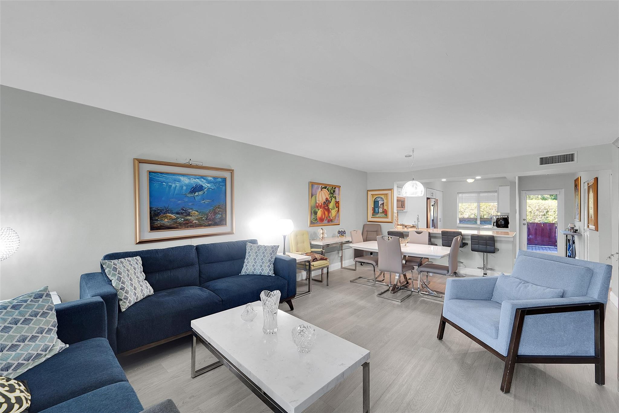 Palm Lakes Condominium - Residential