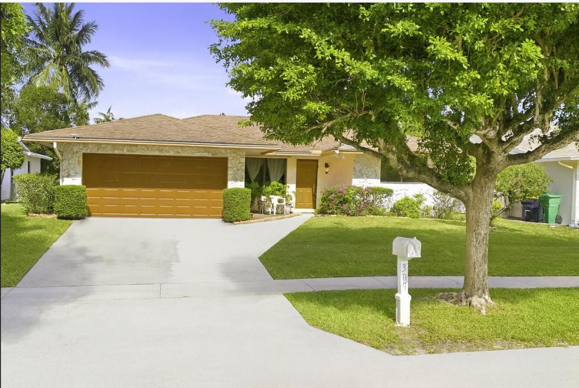 HOLLYWOOD CENTER - Residential