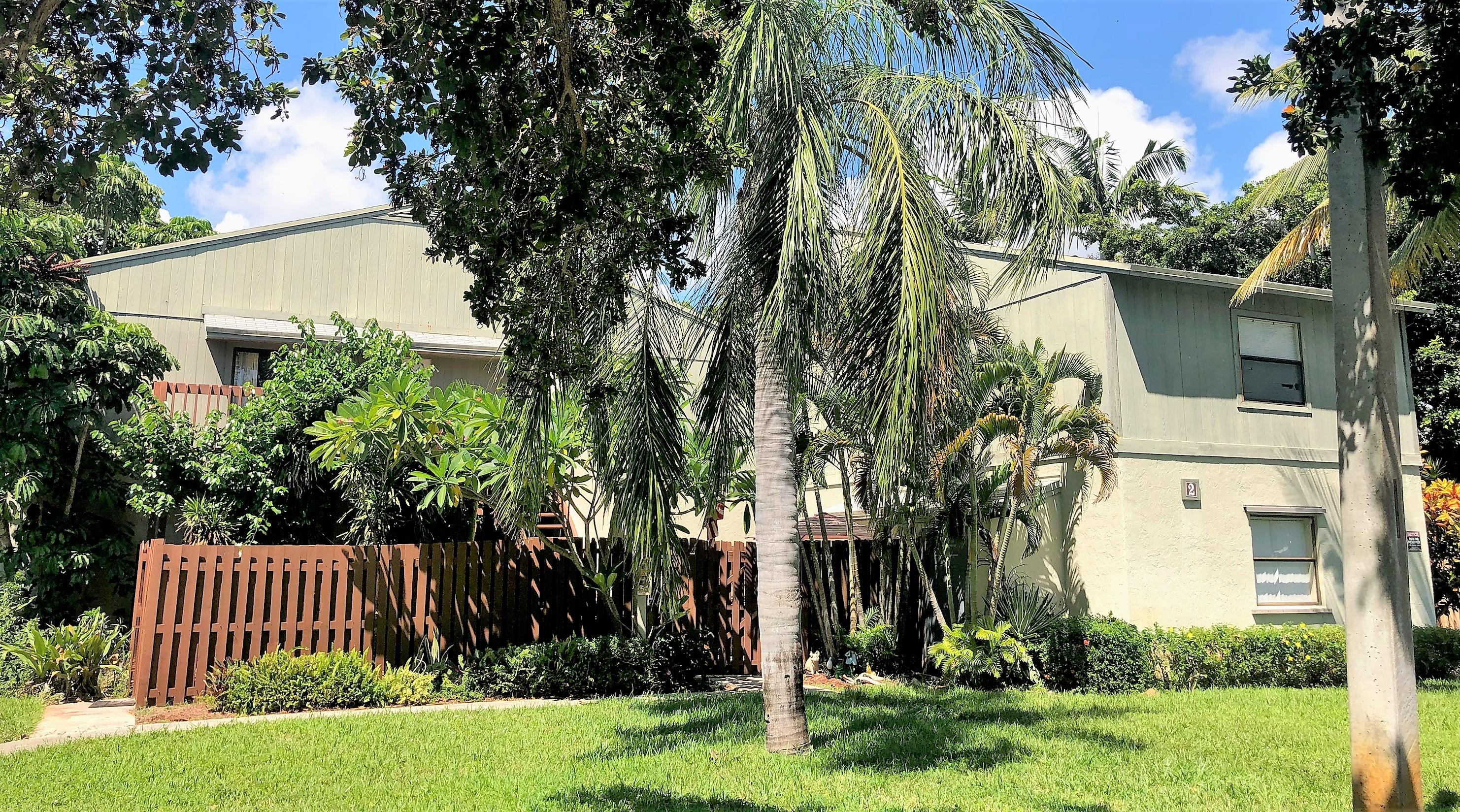 CROSSINGS OF BOYNTON BEACH CONDO - Residential Lease