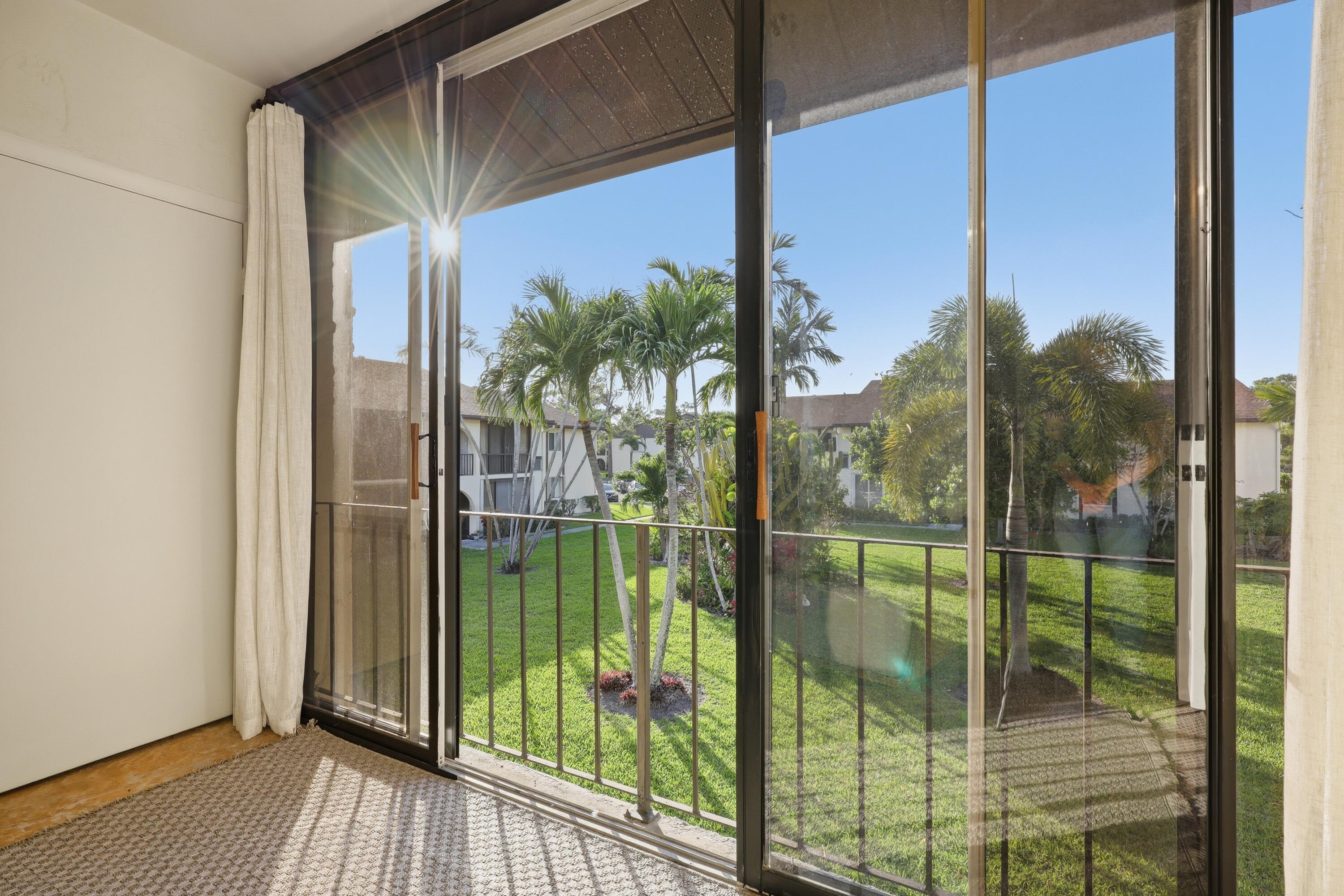 PINE RIDGE IV COND DECL FILED - Residential