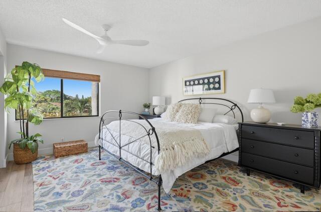 PINE RIDGE IV COND DECL FILED - Residential