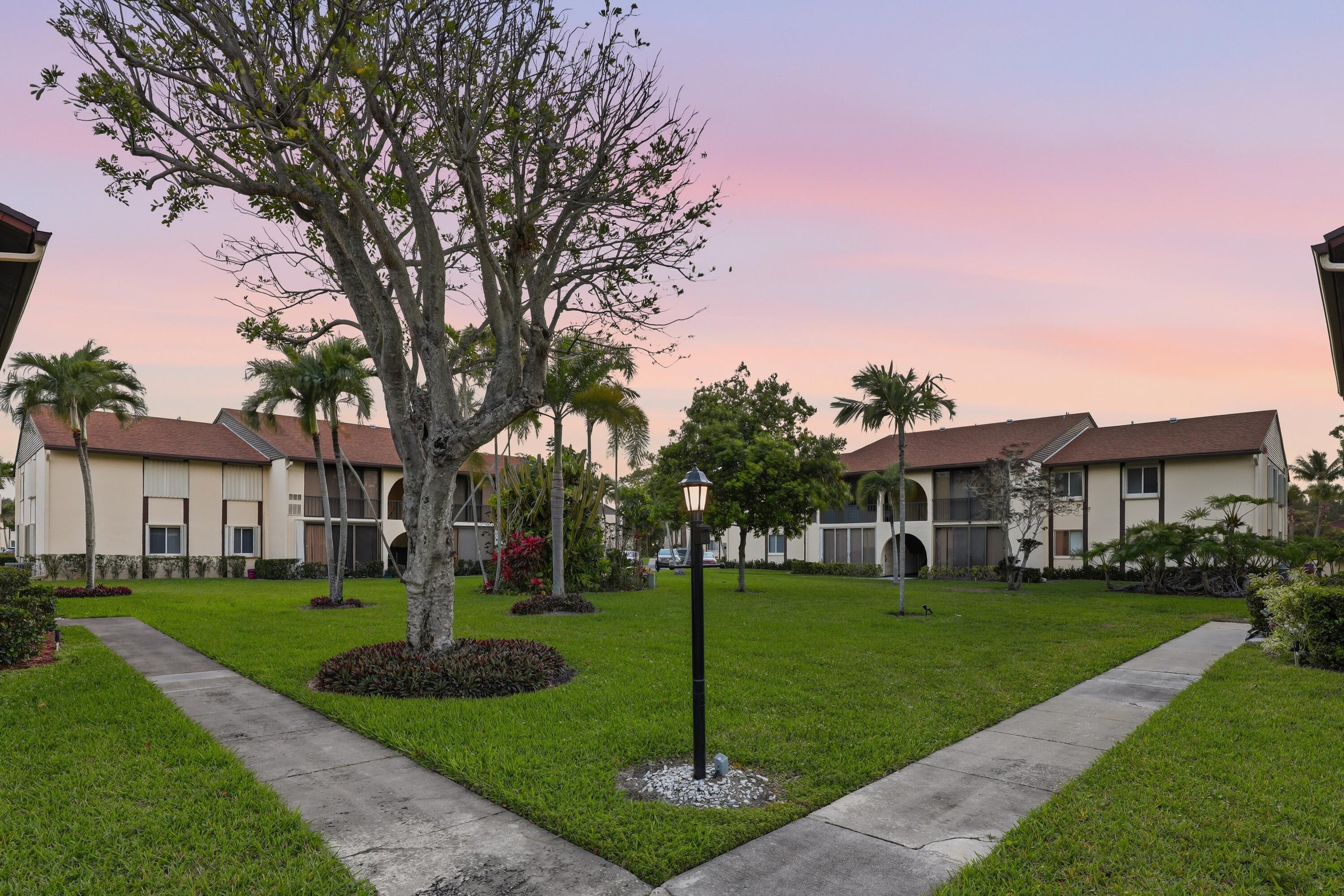 PINE RIDGE IV COND DECL FILED - Residential