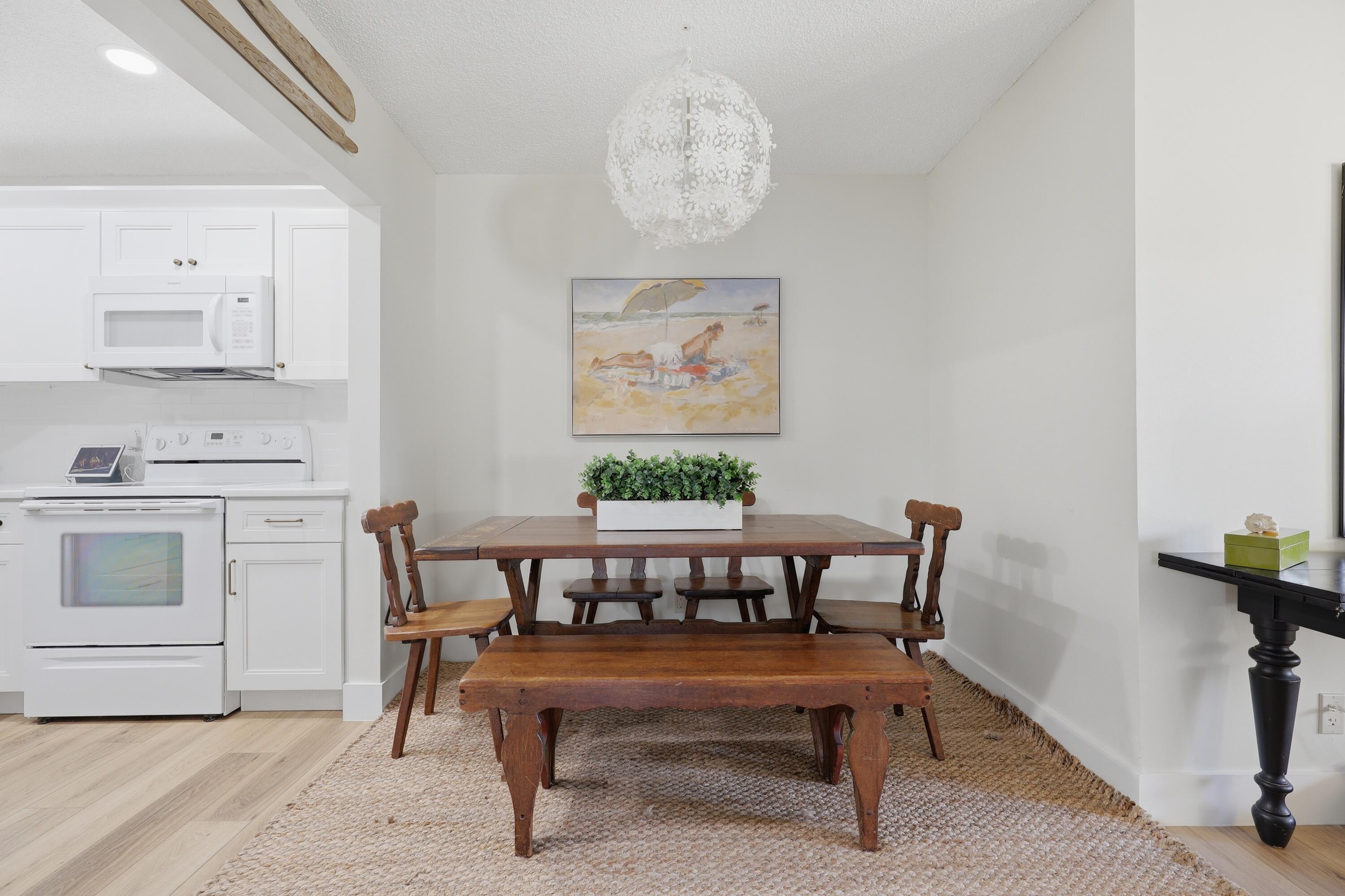 PINE RIDGE IV COND DECL FILED - Residential