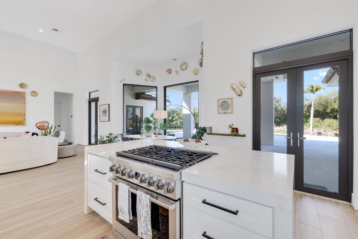 WHITE FENCES EQUESTRIAN ESTATES - Residential