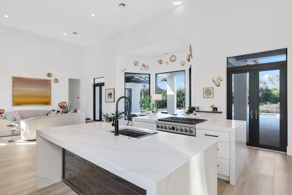 WHITE FENCES EQUESTRIAN ESTATES - Residential