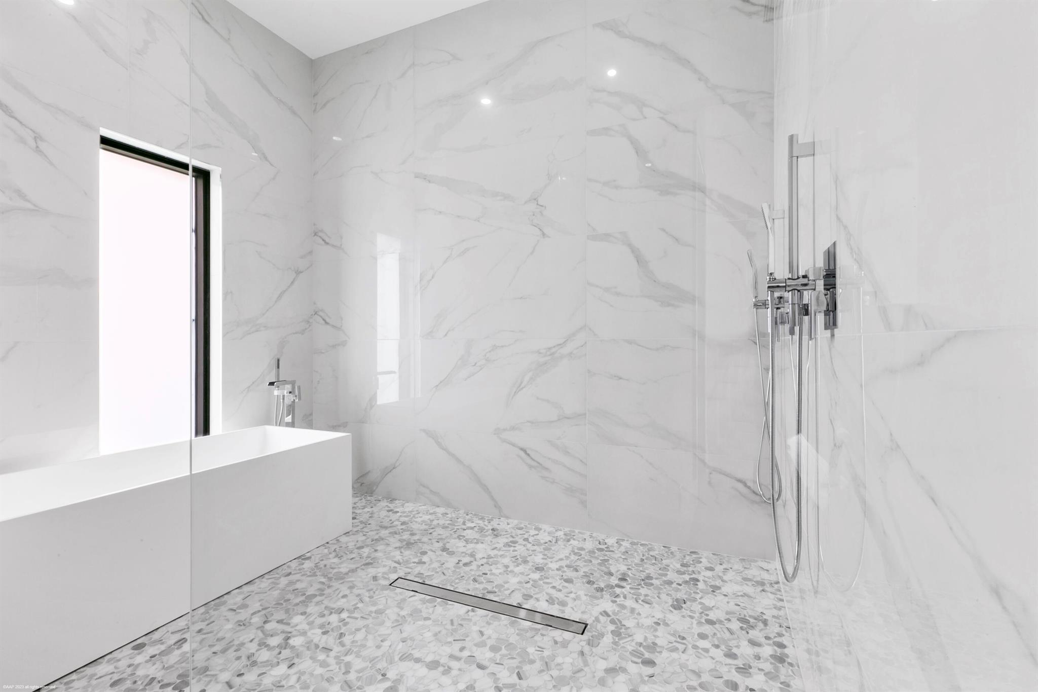 WHITE FENCES EQUESTRIAN E - Residential