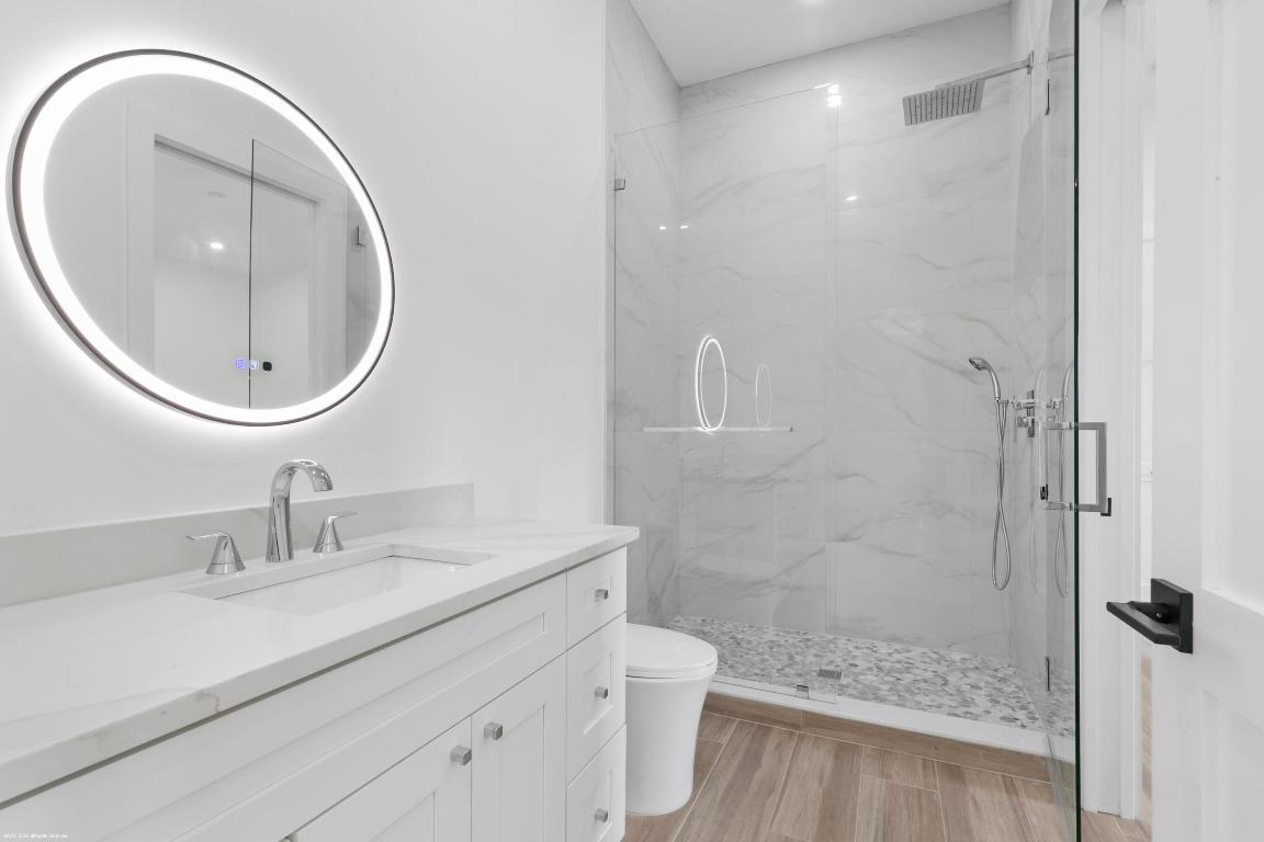 WHITE FENCES EQUESTRIAN ESTATES - Residential