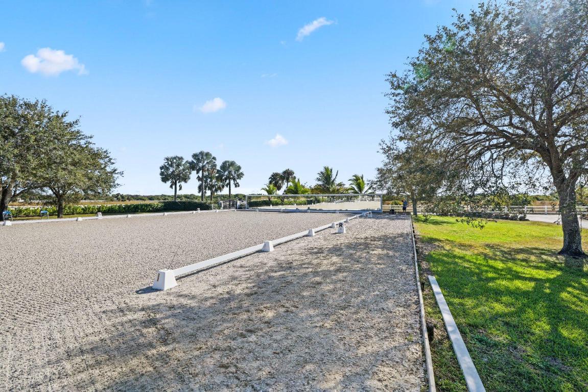WHITE FENCES EQUESTRIAN ESTATES - Residential