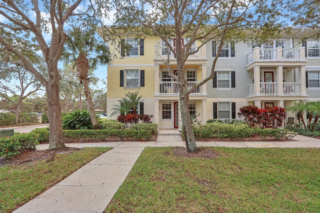 Photo of 275 Murcia Drive #105, Jupiter, FL 33458 (MLS # R11043527)