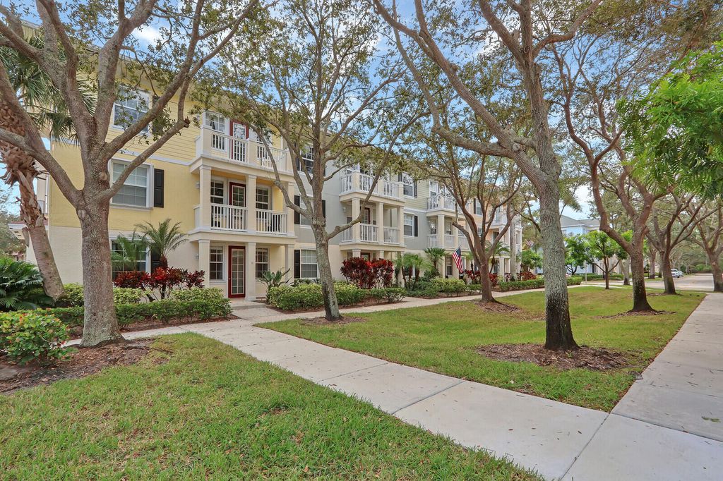 Photo of 275 Murcia Drive #105, Jupiter, FL 33458 (MLS # R11043527)