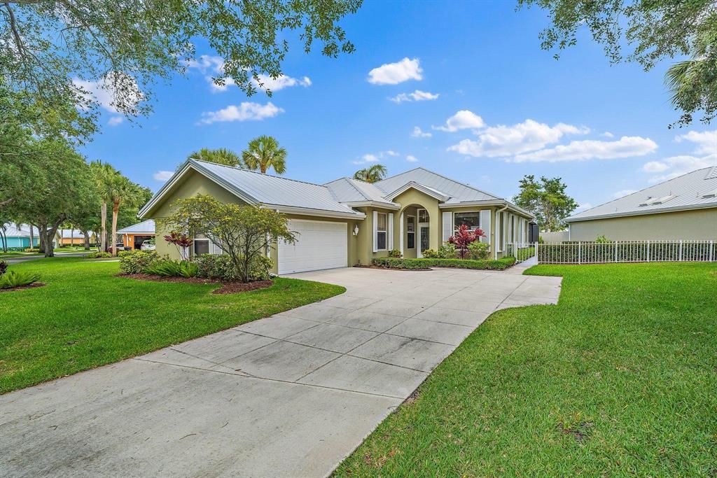 Photo of 2890 SW Brighton Way, Palm City, FL 34990 (MLS # R10712960)
