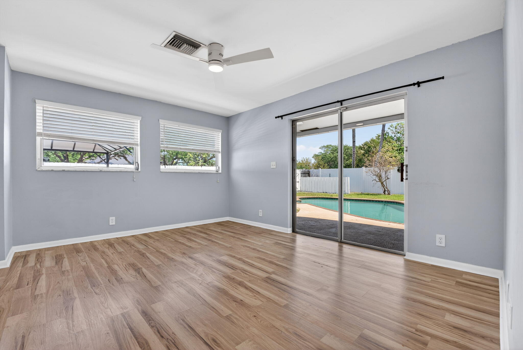 BOCA RATON SQUARE 16 - Residential