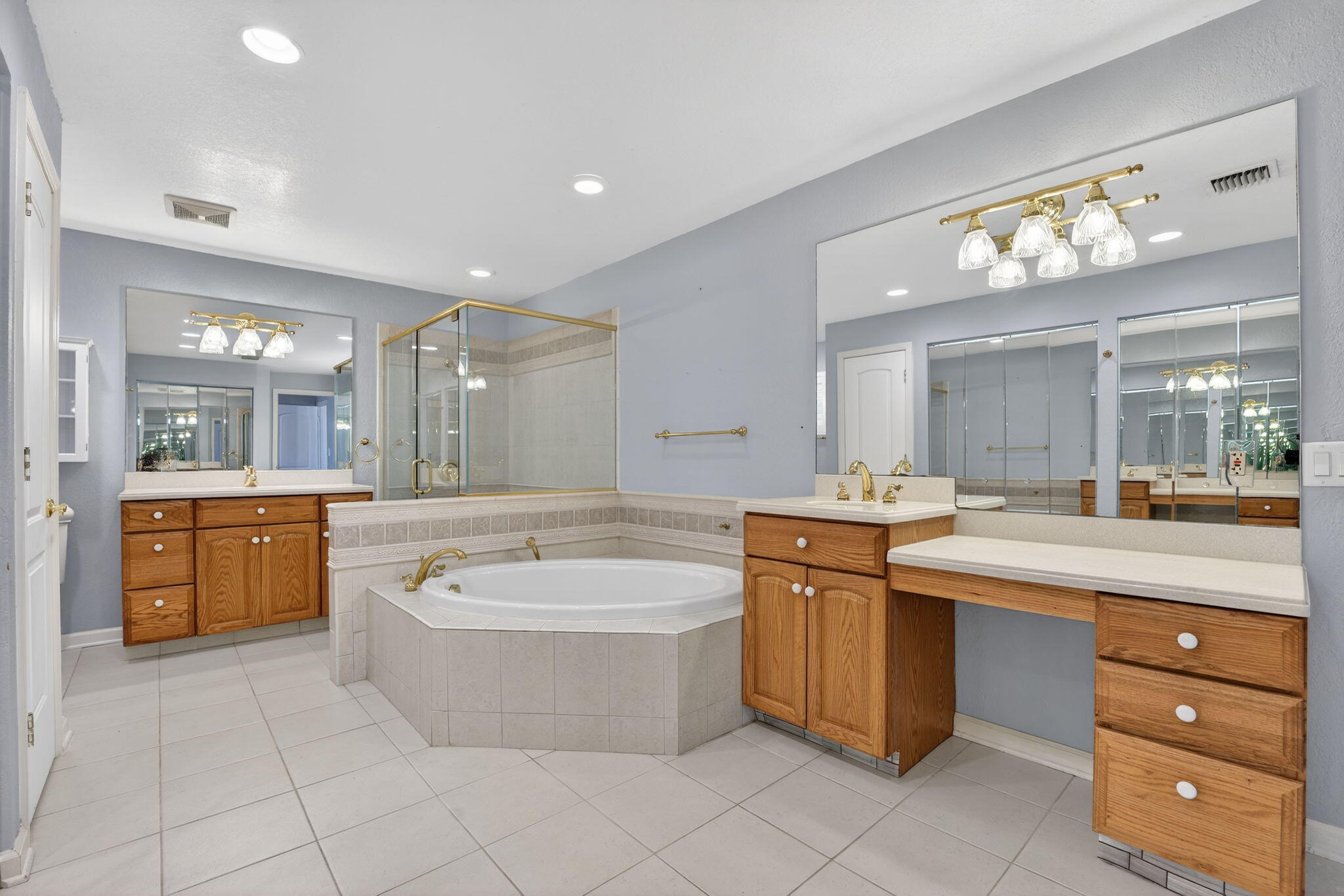 BOCA RATON SQUARE 16 - Residential