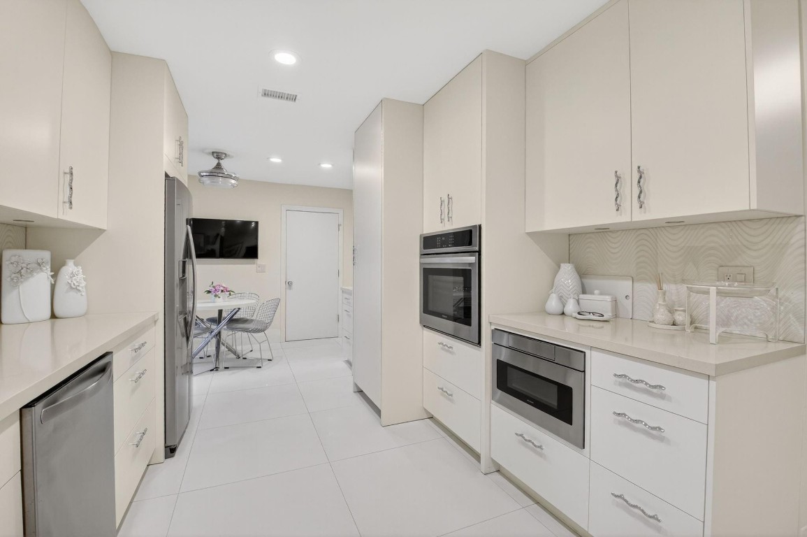 19452 Waters Reach Lane 305 Lane 305