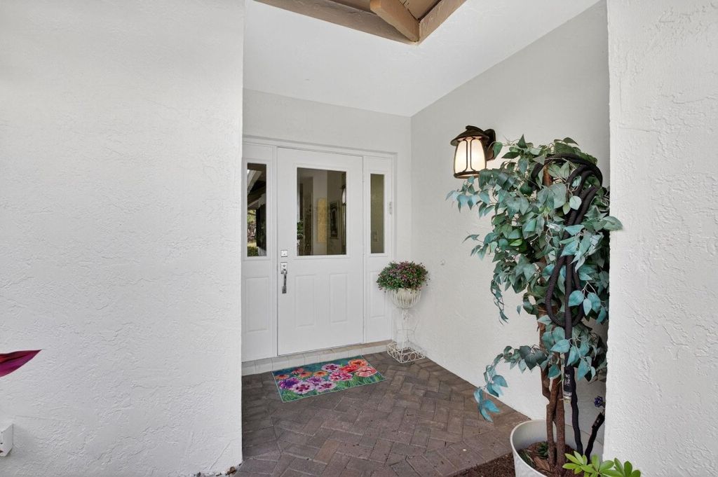 Photo of 19452 Waters Reach Lane 305 Lane #305, Boca Raton, FL 33434 (MLS # F10509222)