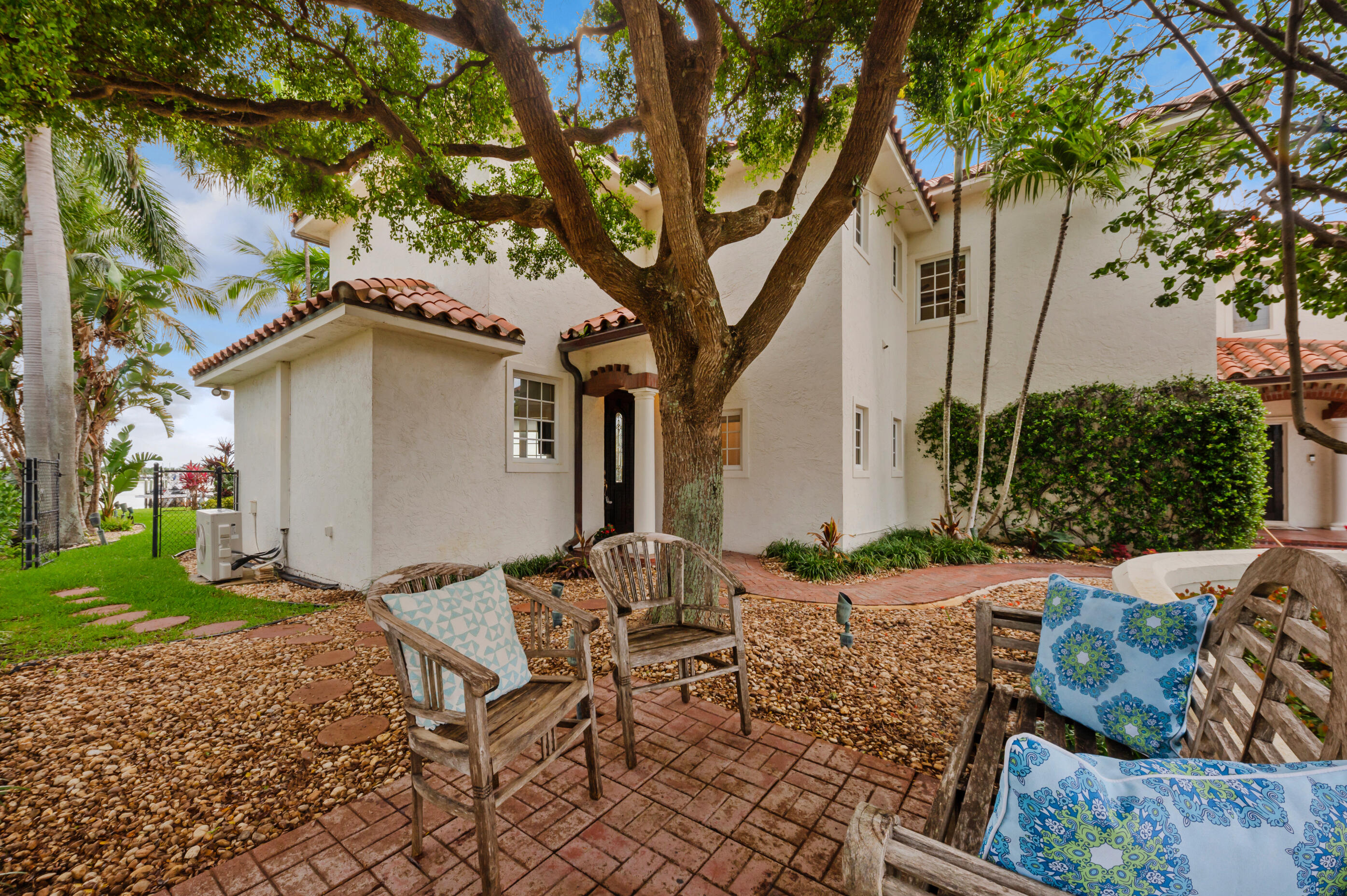 Hypoluxo Island - Residential