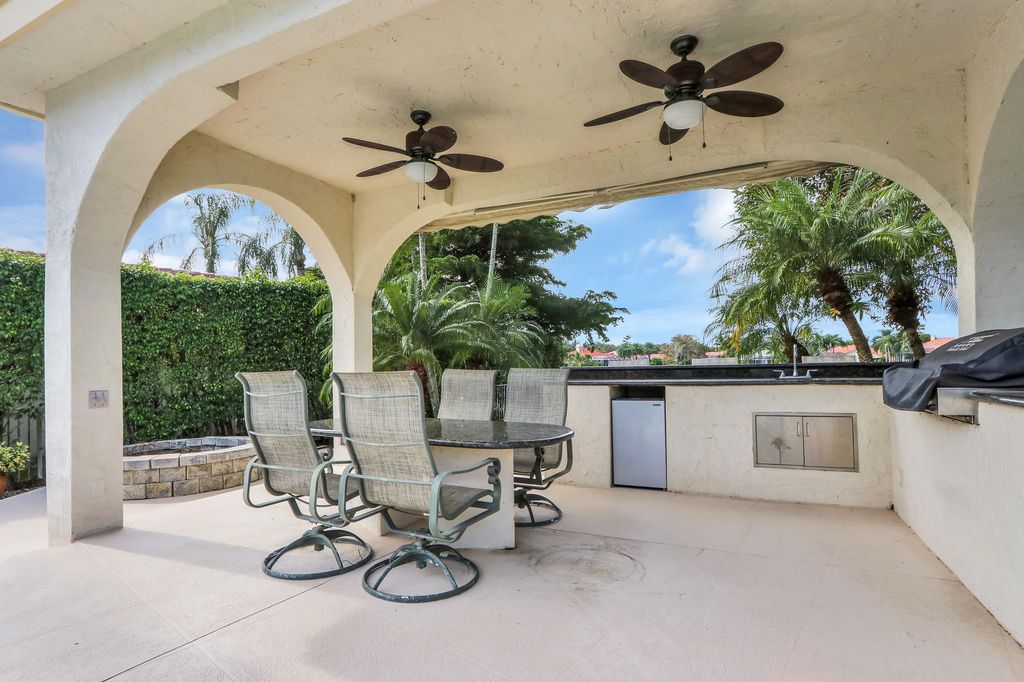 Photo of 6990 Cypress Cove Circle, Jupiter, FL 33458 (MLS # B26027681)