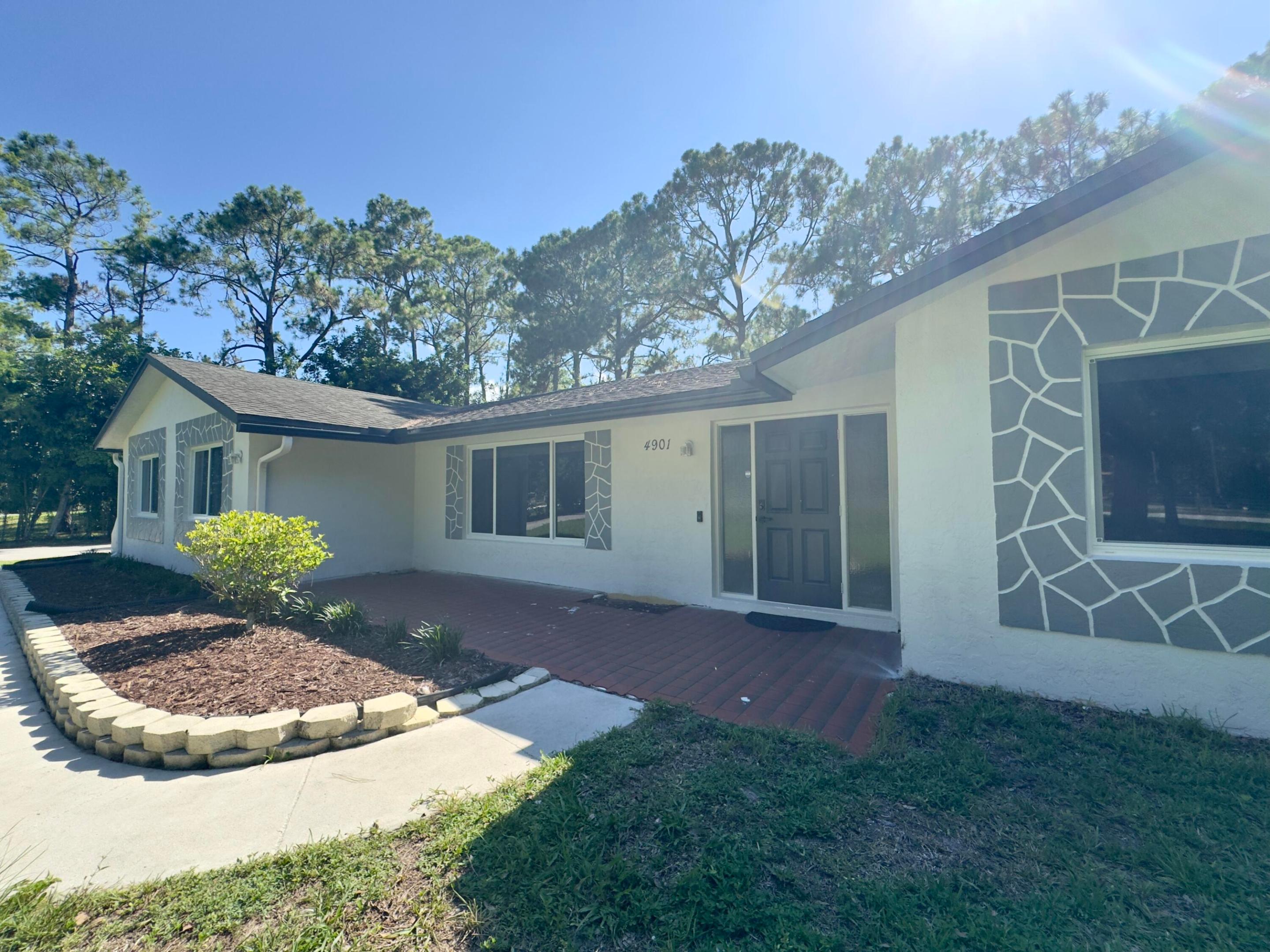 4901 N 129th Ave Avenue N