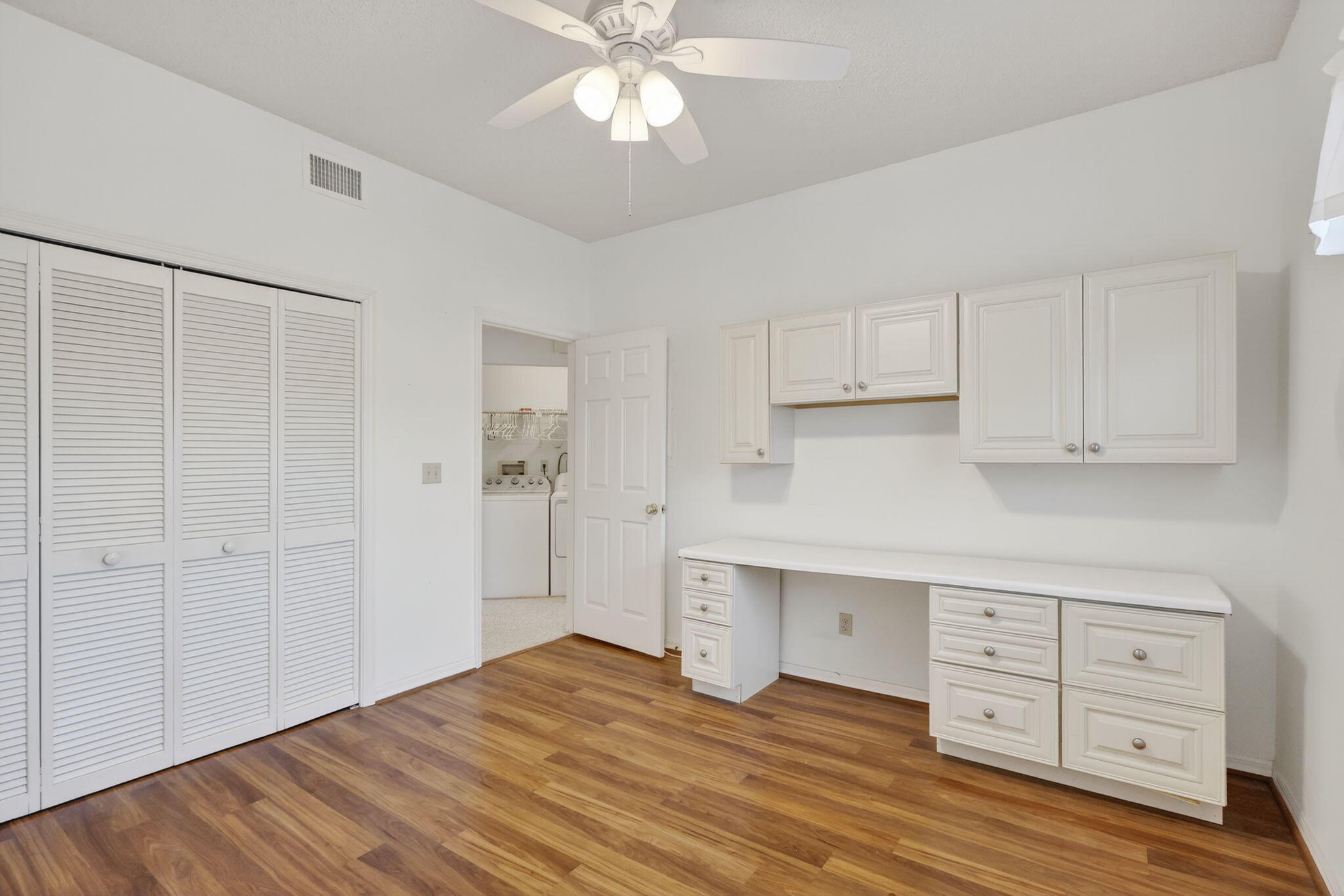 Hanson's Landing Condo - Residential