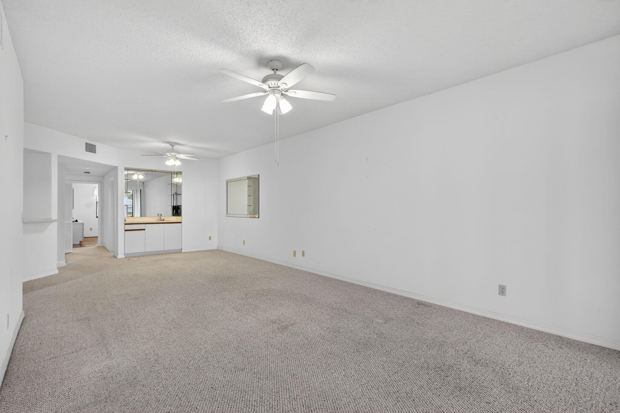 Hanson's Landing Condo - Residential