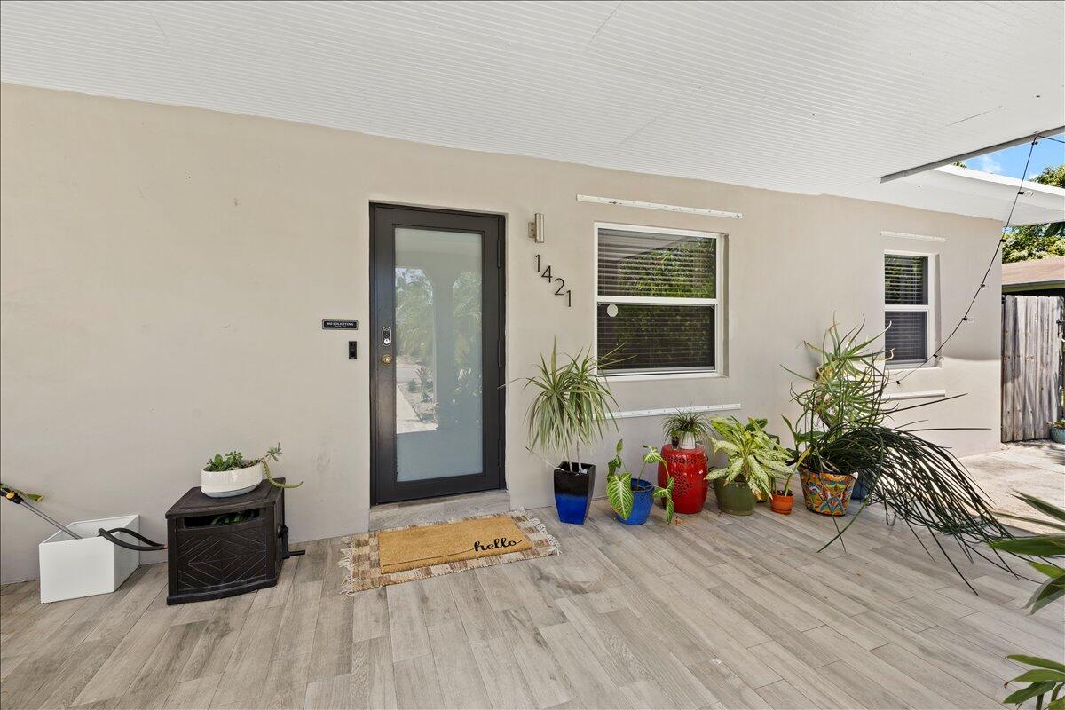 1421 NW 7th Terrace