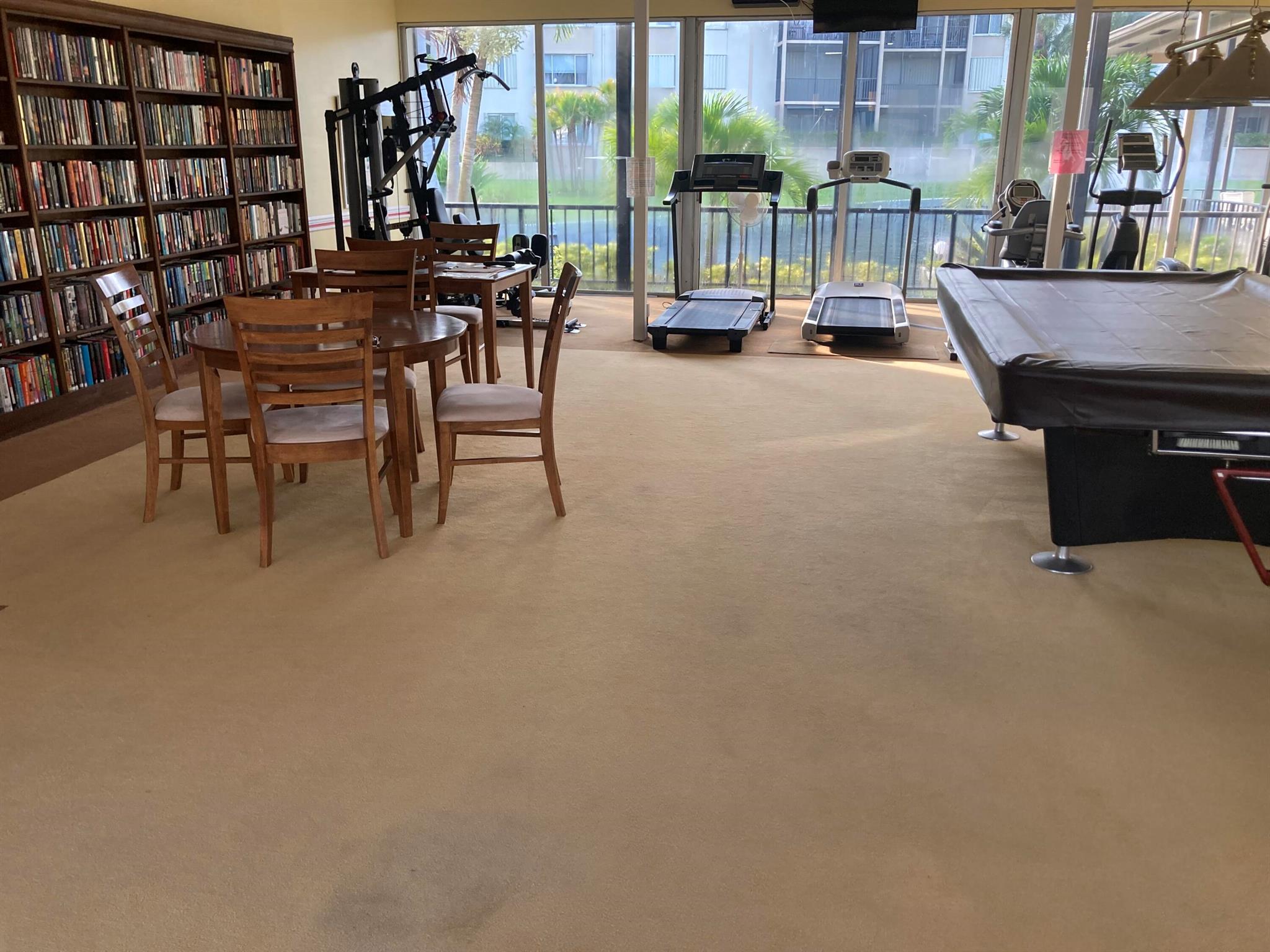 Longwood condo - Residential