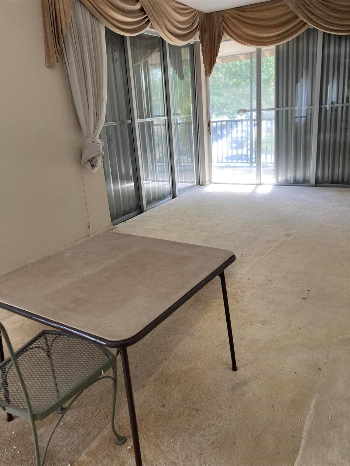 Longwood condo - Residential