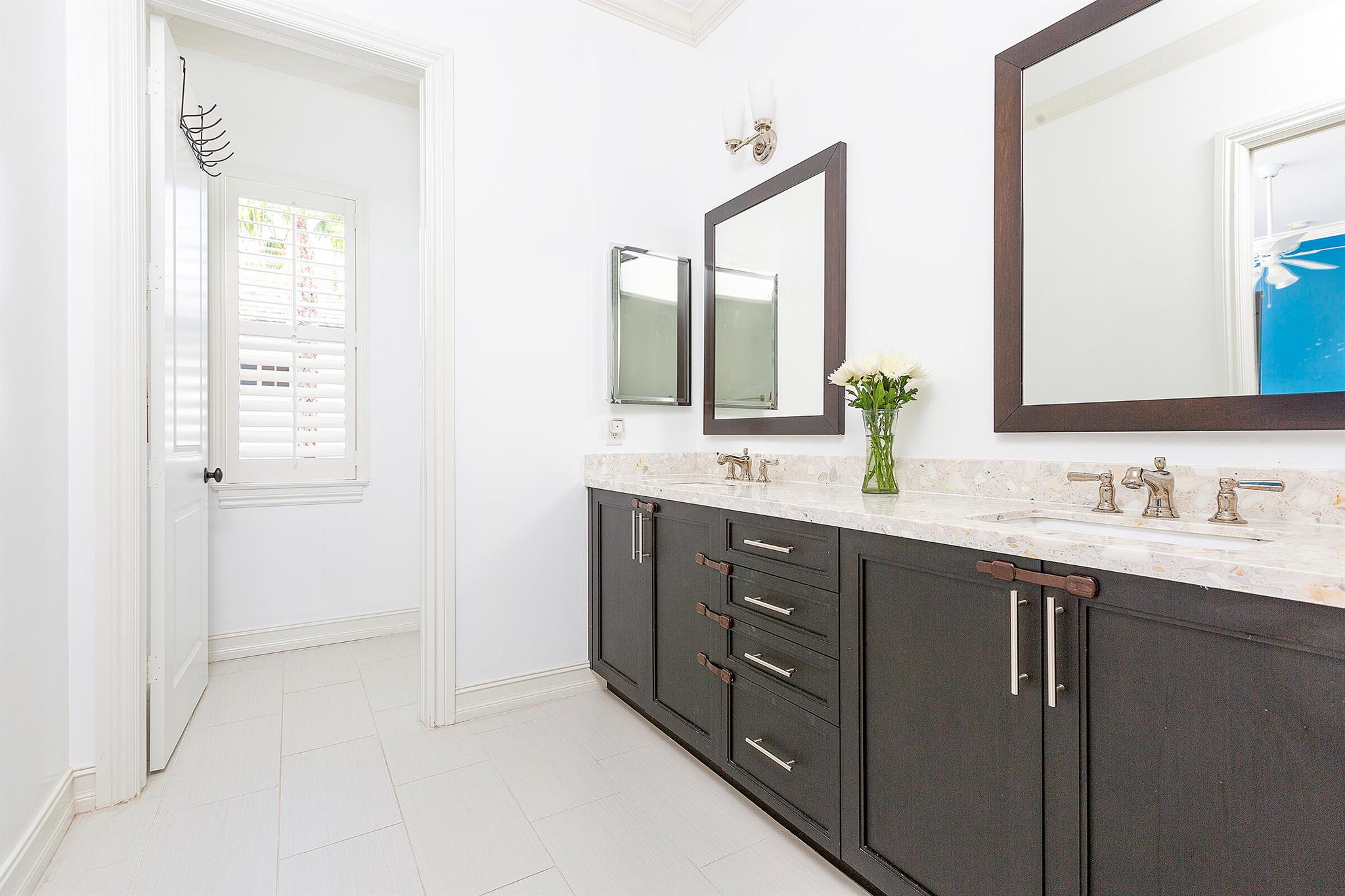 CANNERY ROW - Residential