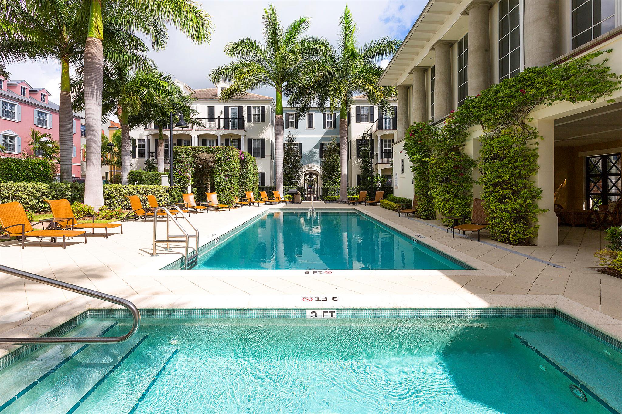 CANNERY ROW - Residential