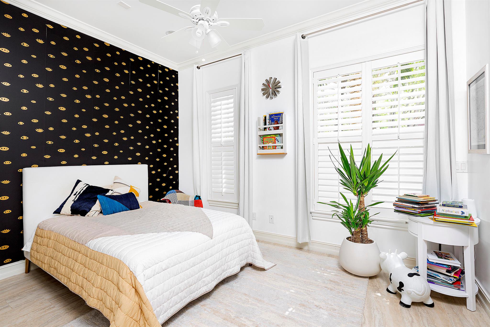 CANNERY ROW - Residential