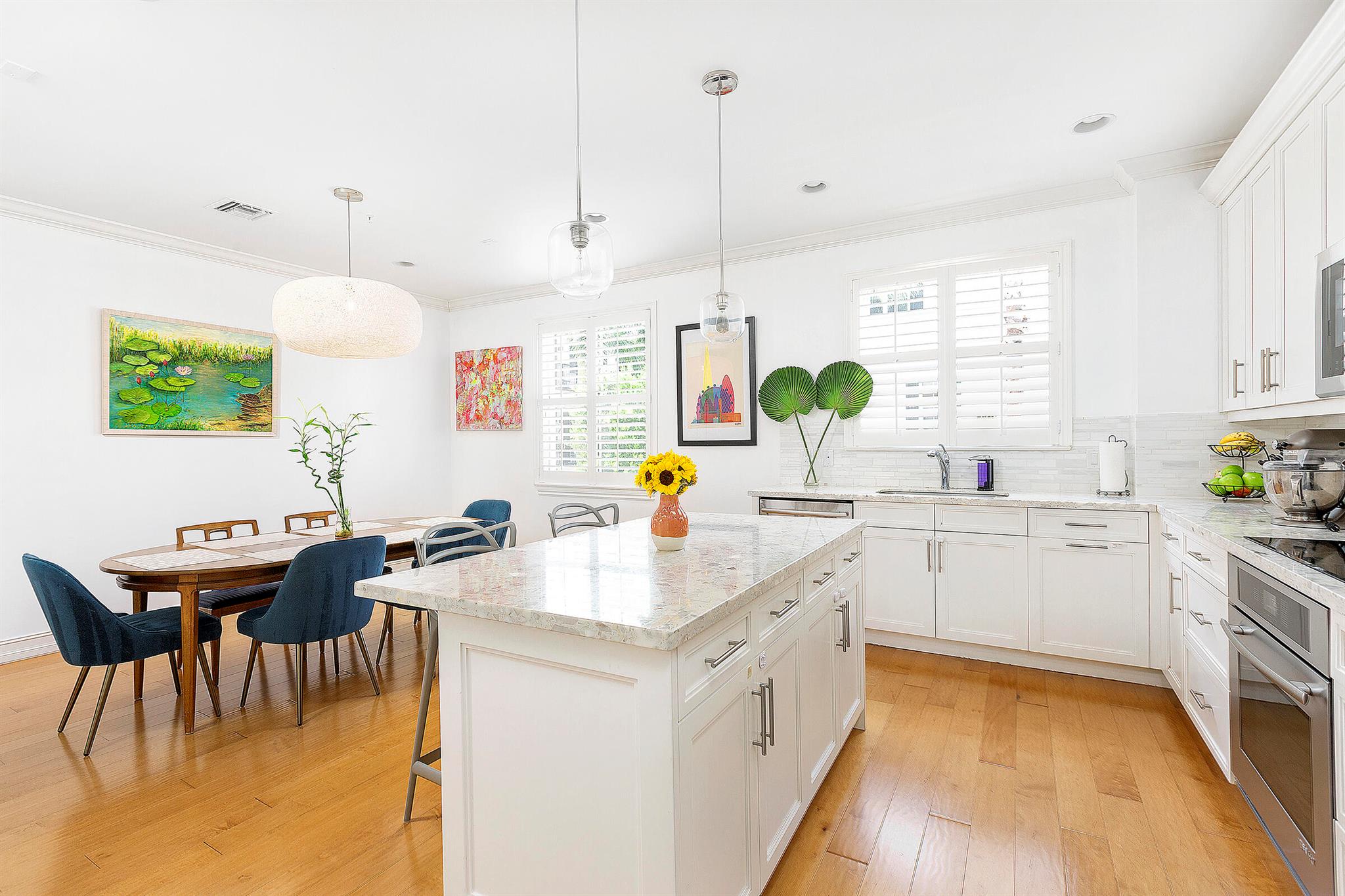 CANNERY ROW - Residential