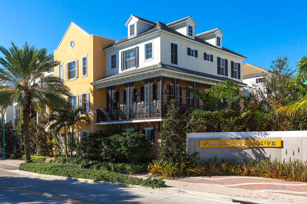 Photo of 389 E Cannery Row Circle, Delray Beach, FL 33444 (MLS # R11136899)