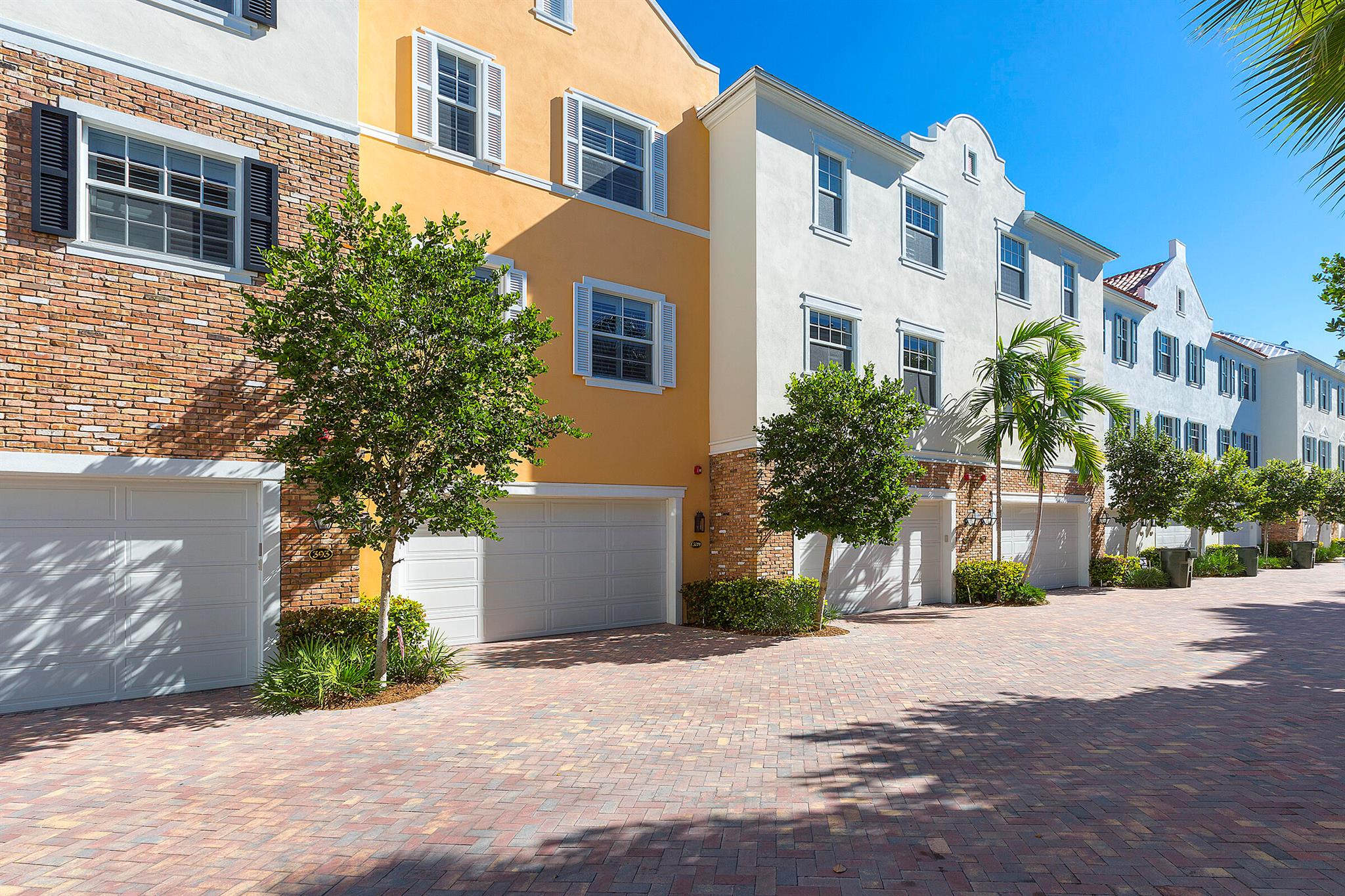 CANNERY ROW - Residential