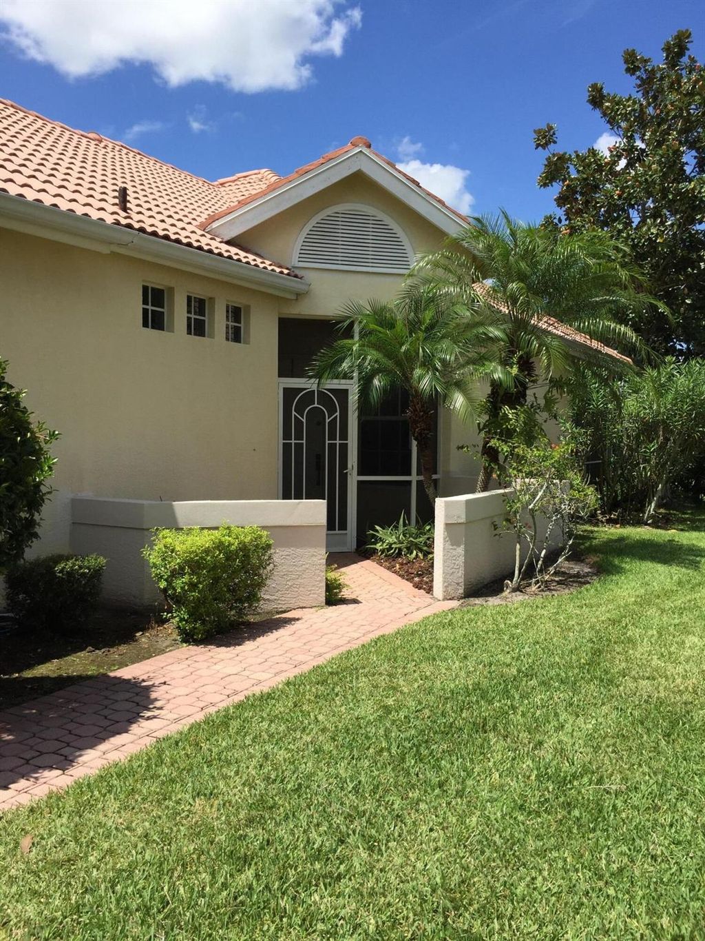 Photo of 557 SW New Castle Cove, Port Saint Lucie, FL 34986 (MLS # R11078060)