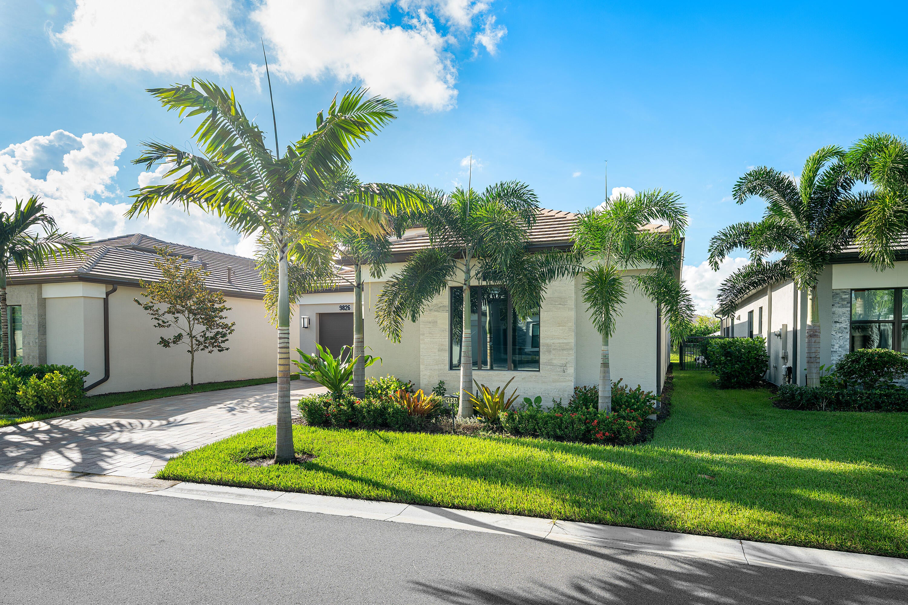 9826 Turning Bluff Lane