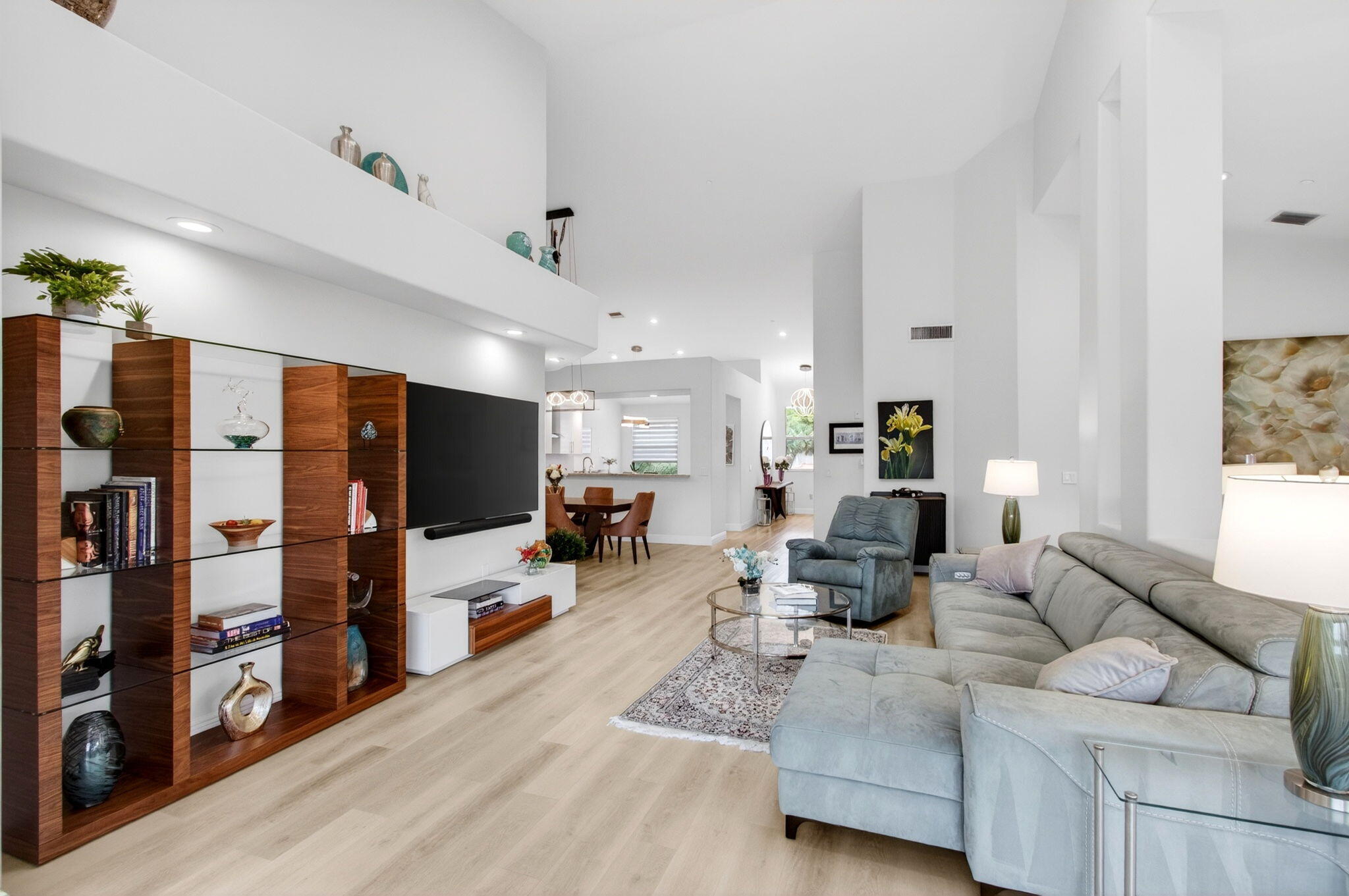 BRIDGEPOINTE - Residential