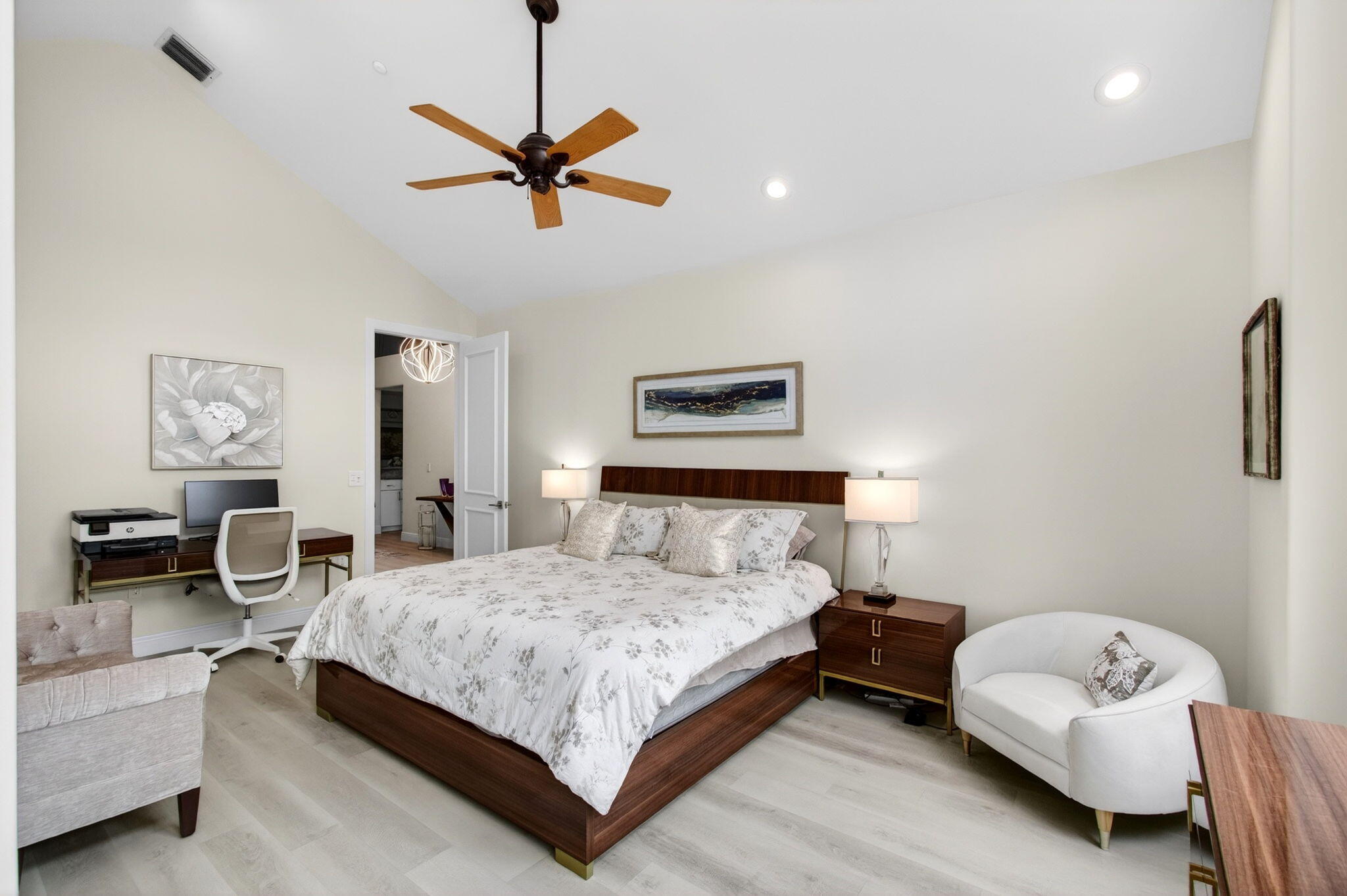 BRIDGEPOINTE - Residential