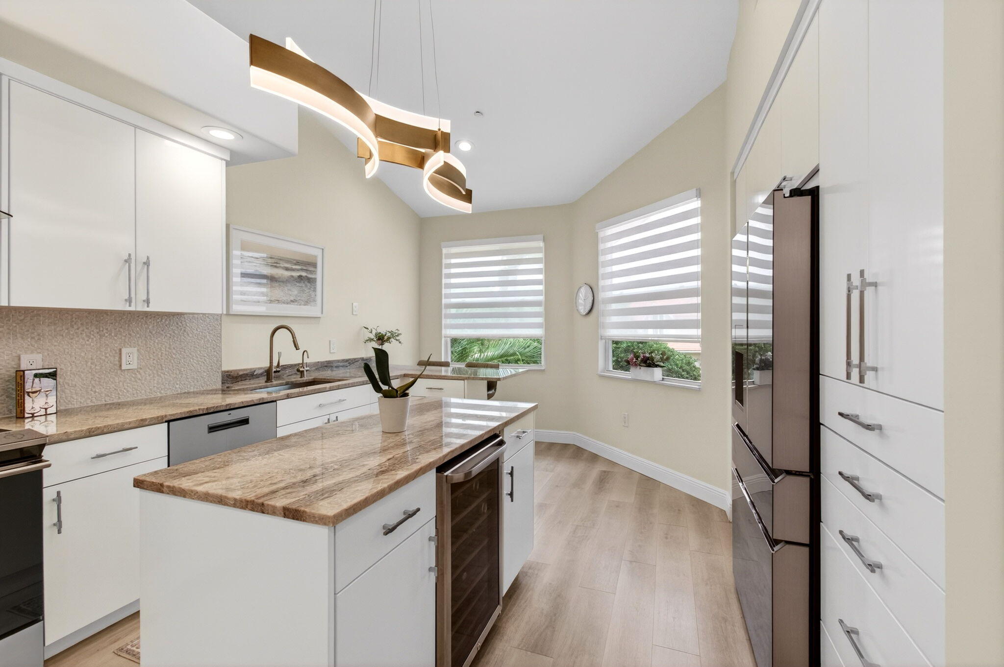 BRIDGEPOINTE - Residential